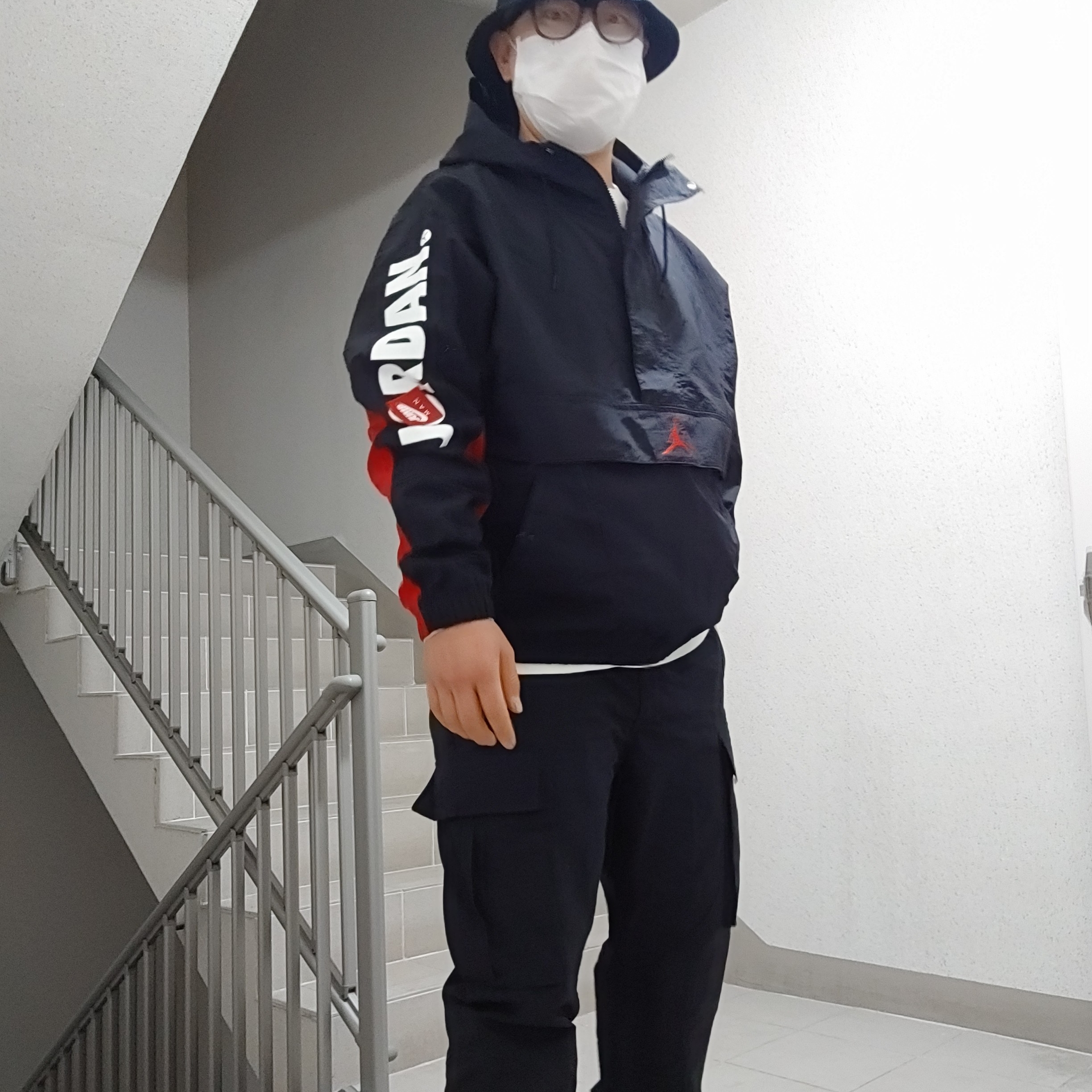 Jordan 1 Low Gym Red Black 착용 스타일 - 2