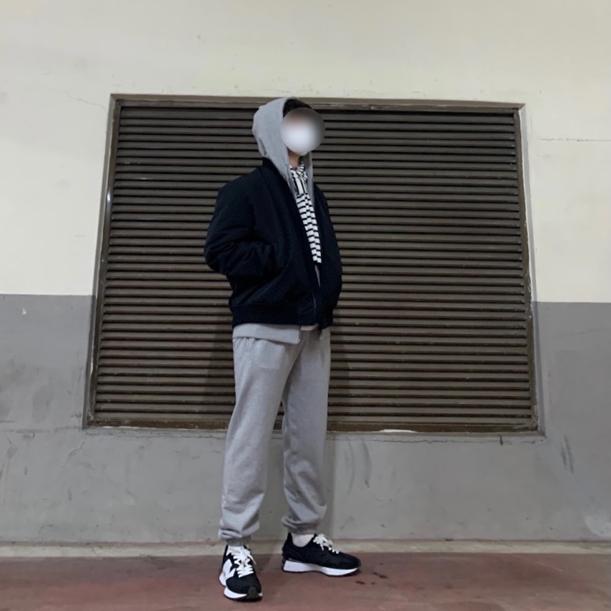 New Balance 327 Black 착용 스타일 - 1