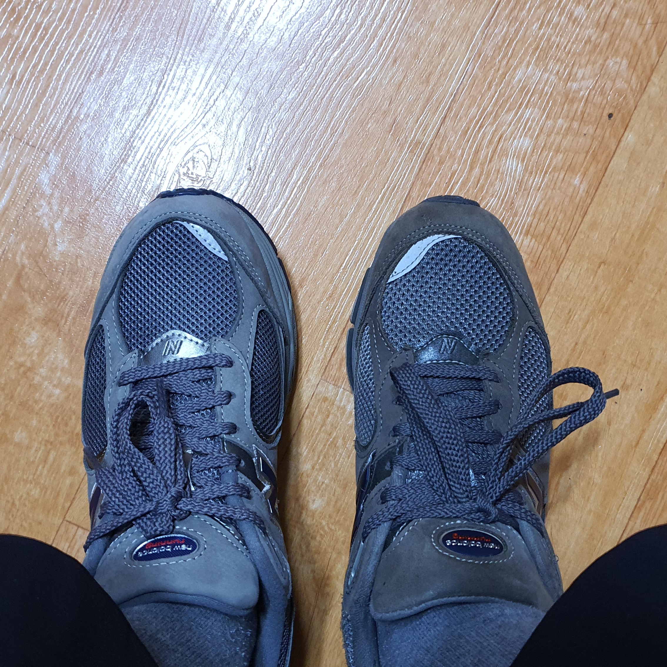 New Balance 2002R Gray 착용 스타일 - 2