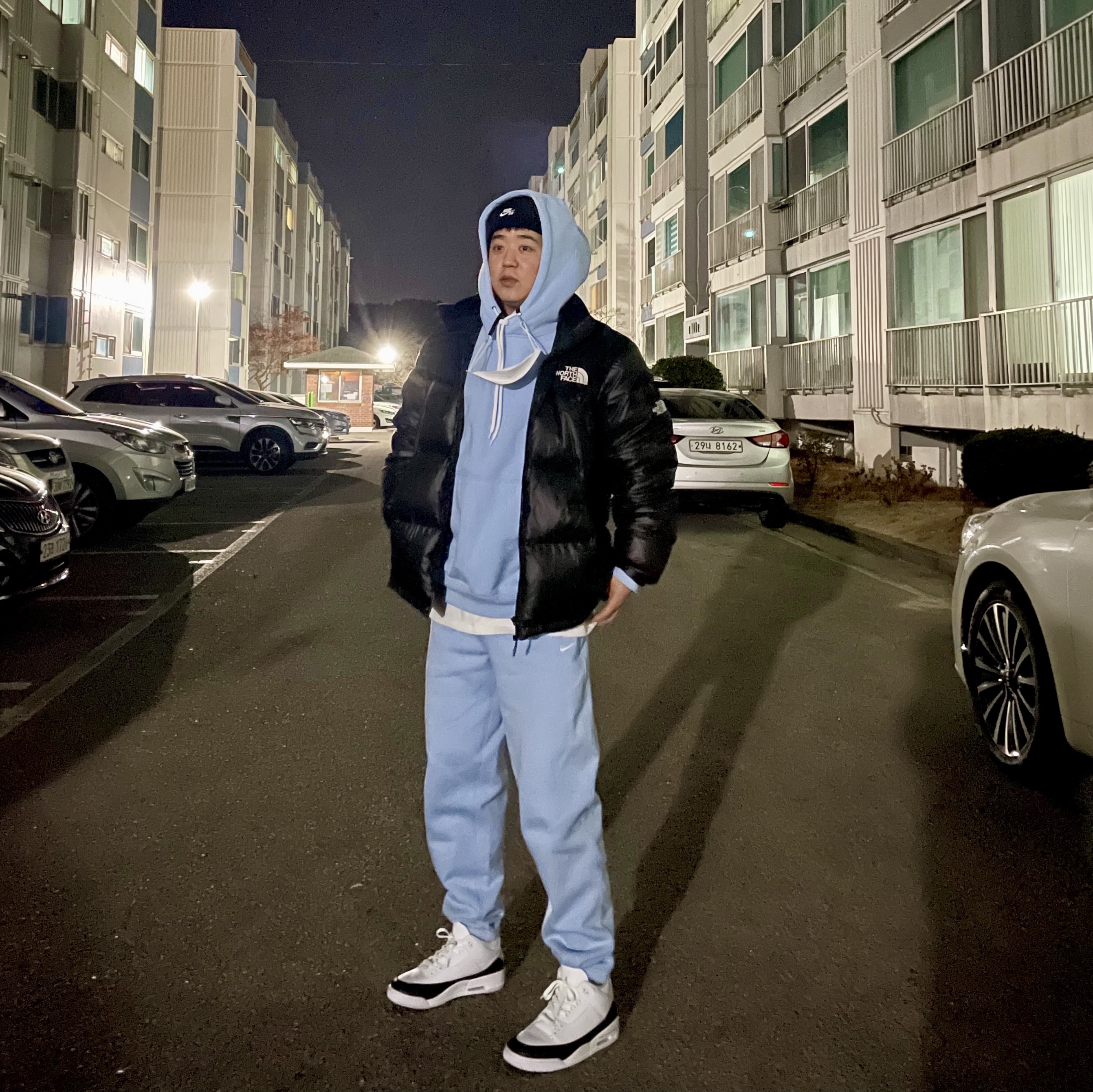 Jordan 3 x Fragment Retro SP White Black, Nike M NRG Hoodie Psychic Blue 착용 스타일