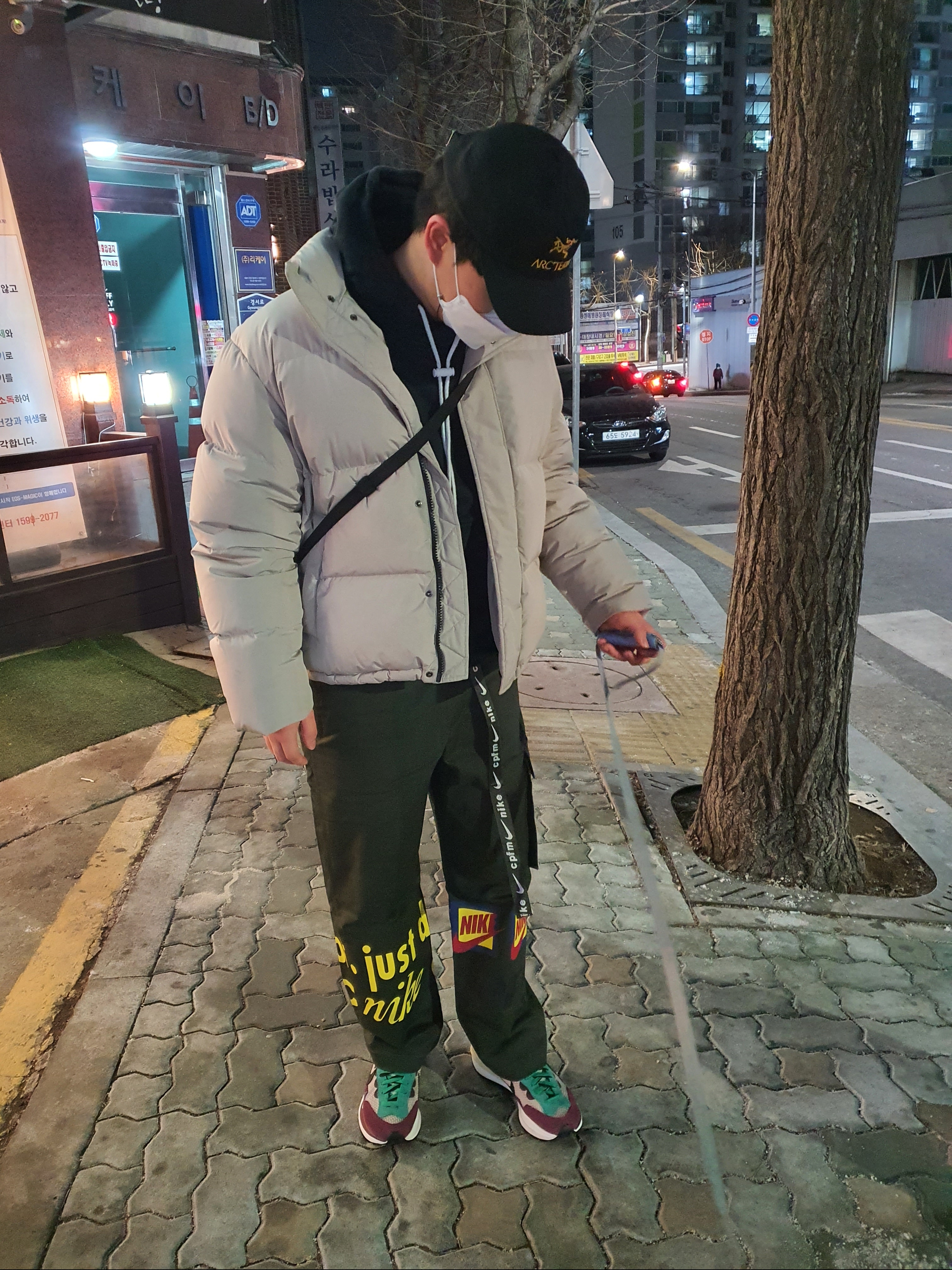 Palace x Arc'teryx 6-Panel Black - 20FW, Nike M NRG Hoodie Black White 착용 스타일