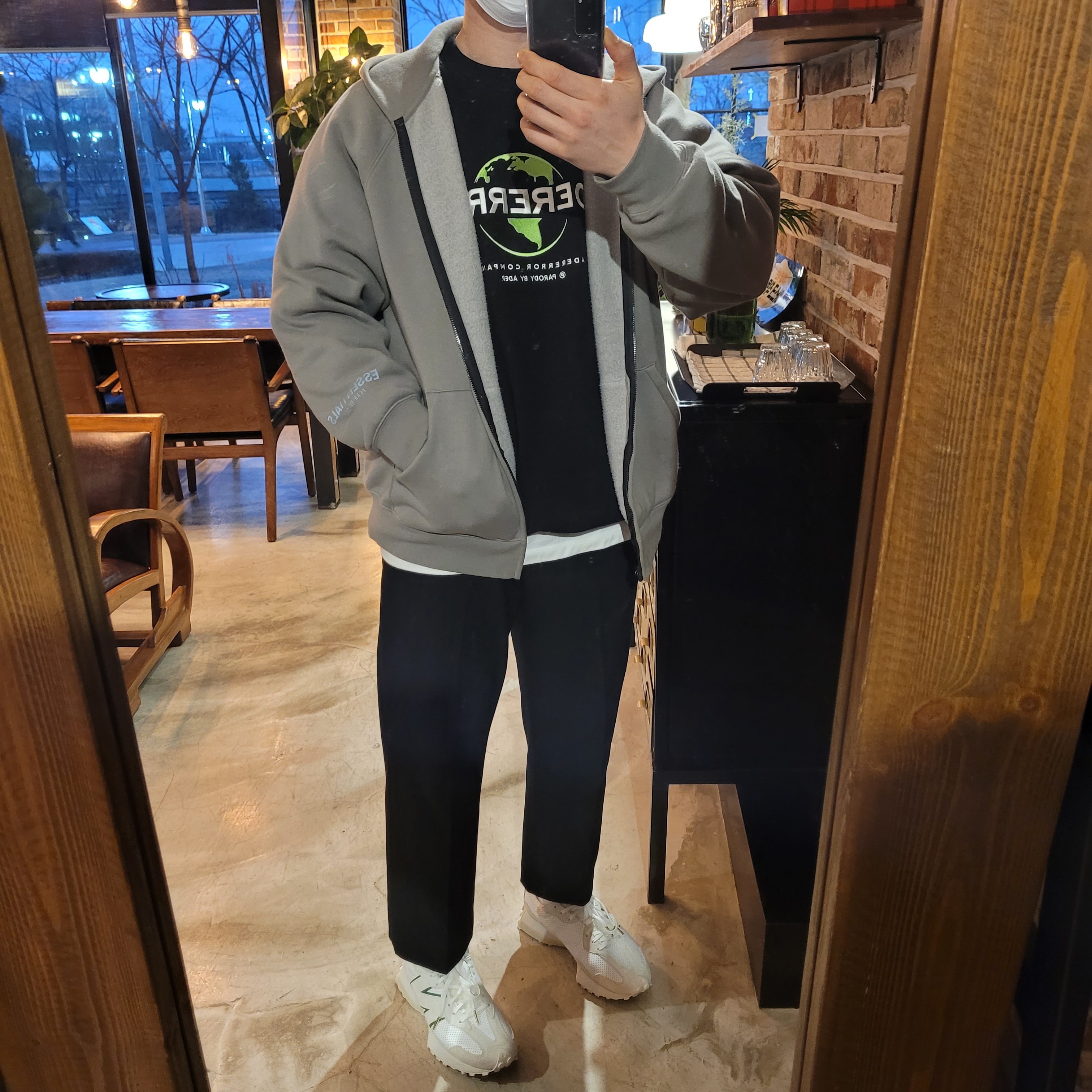 New Balance x Casablanca 327 Idealist Off White Green, Essentials 3D Silicon Applique Full Zip Up Hoodie Gray Flannel/Charcoal - 20SS 착용 스타일