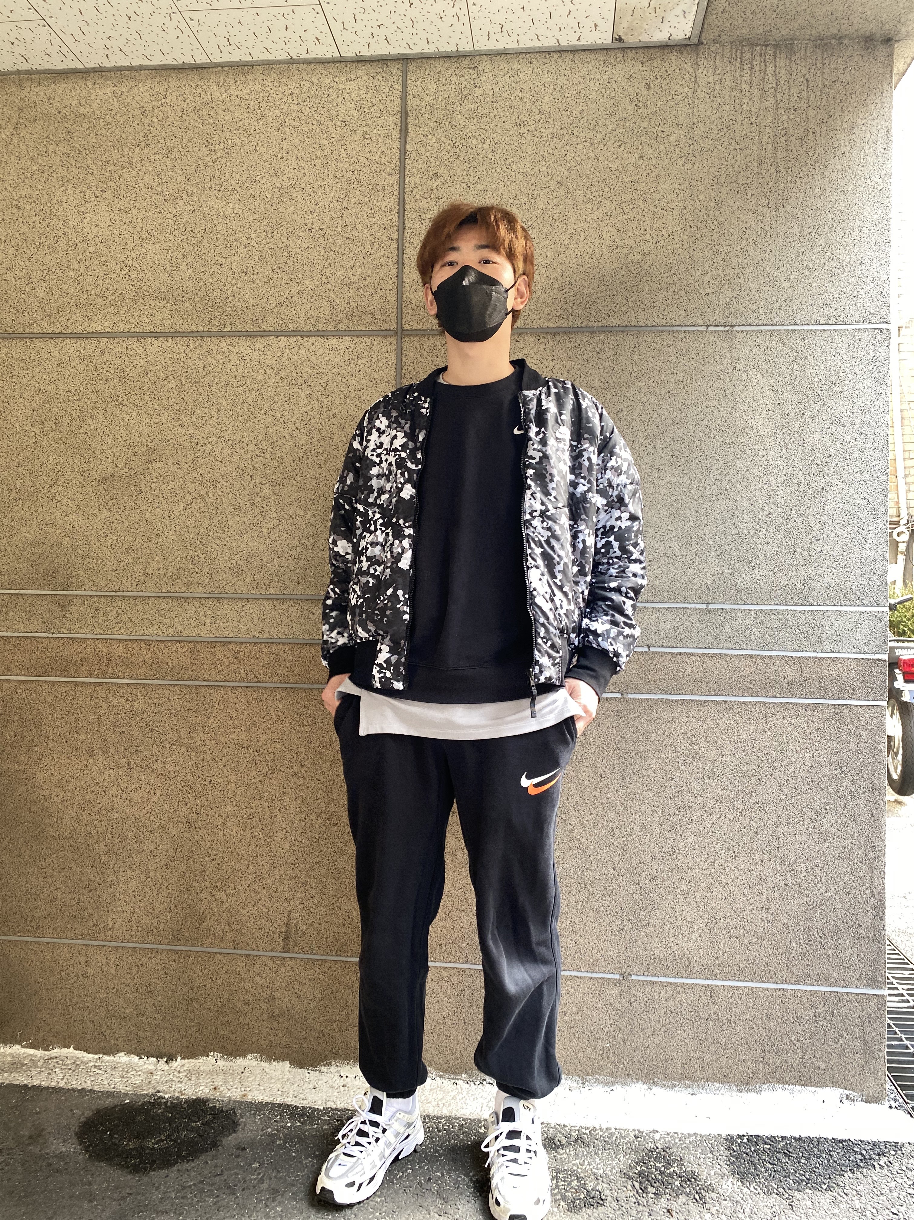 Nike P-6000 Sail Wolf Grey 착용 스타일
