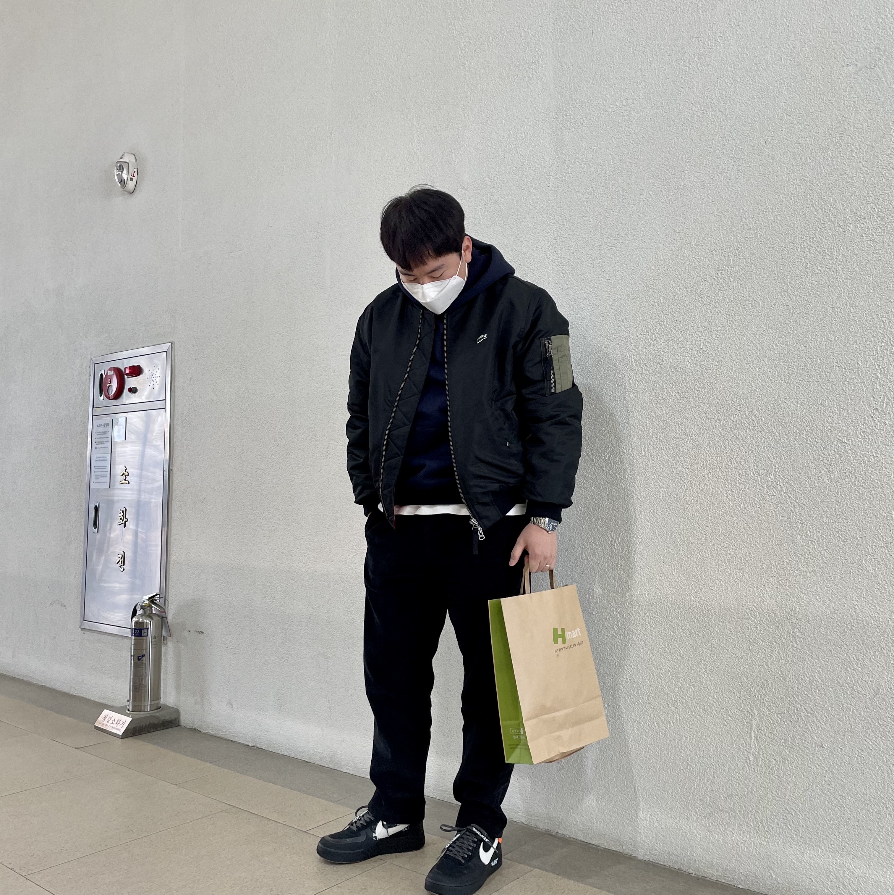 Nike x Off-White Air Force 1 Low Black White, IAB Studio Hoodie Navy - 21SS 착용 스타일