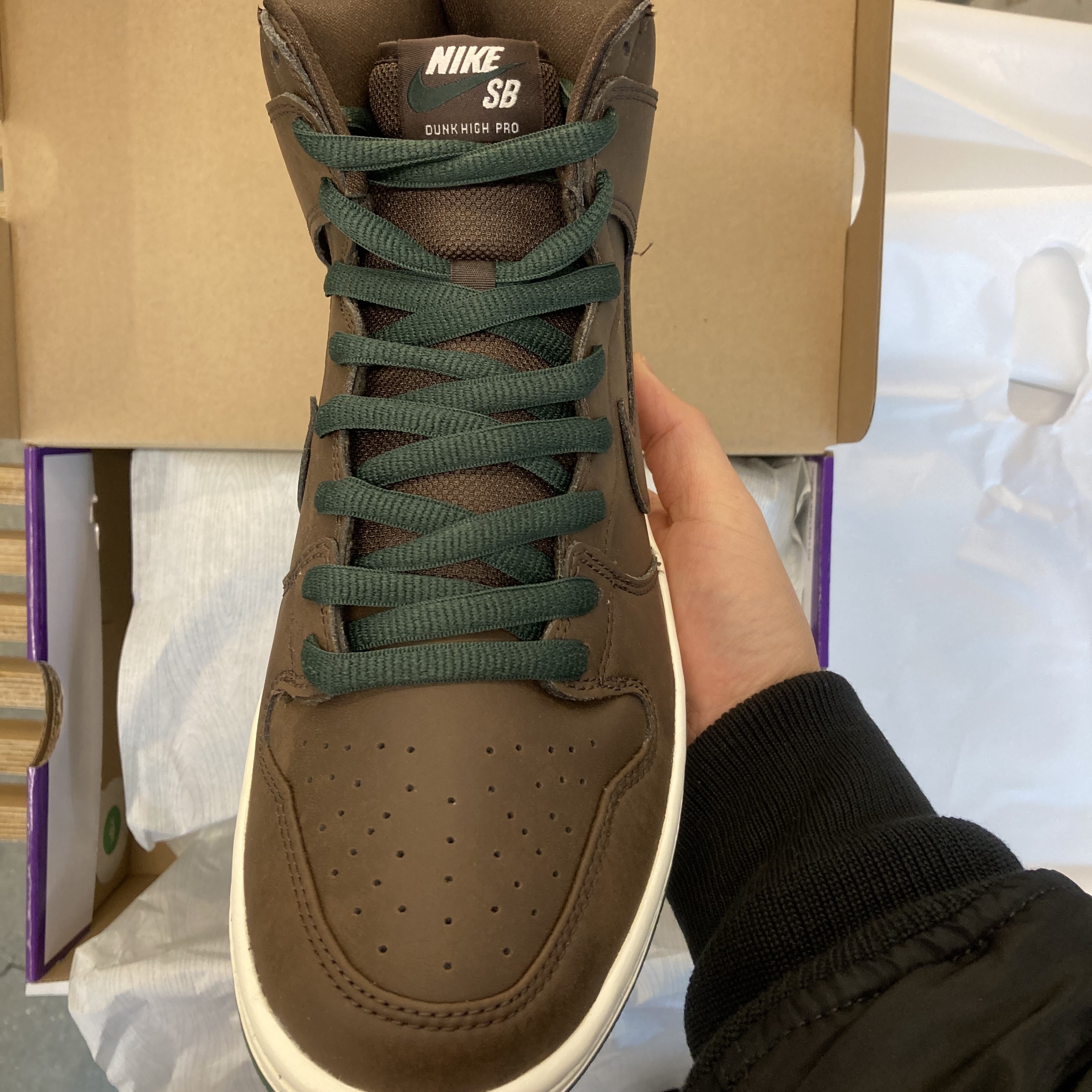 Nike SB Dunk High Pro Baroque Brown 착용 스타일 - 2