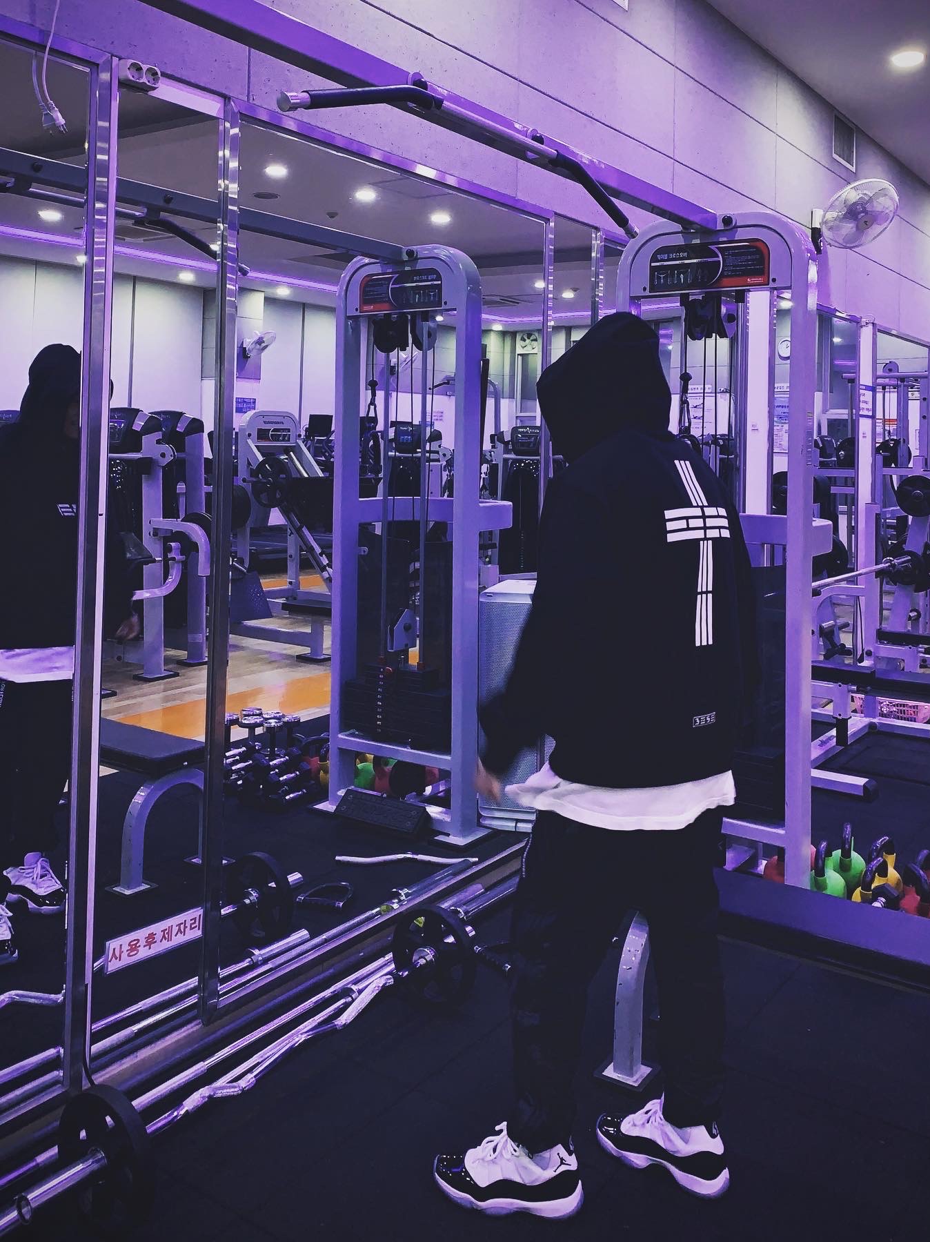 Jordan 11 Retro Concord 2018 착용 스타일 - 2