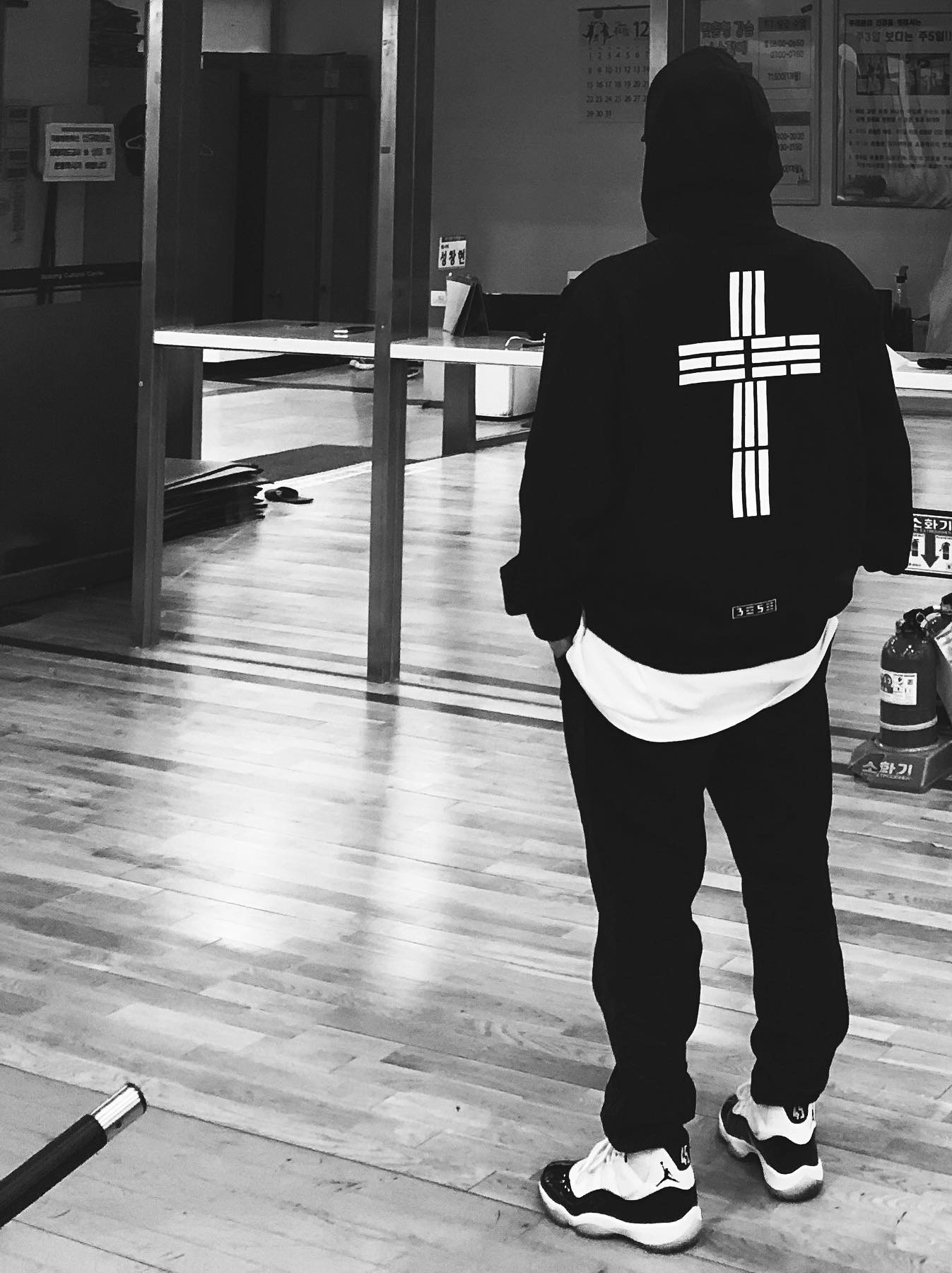 Jordan 11 Retro Concord 2018 착용 스타일 - 4