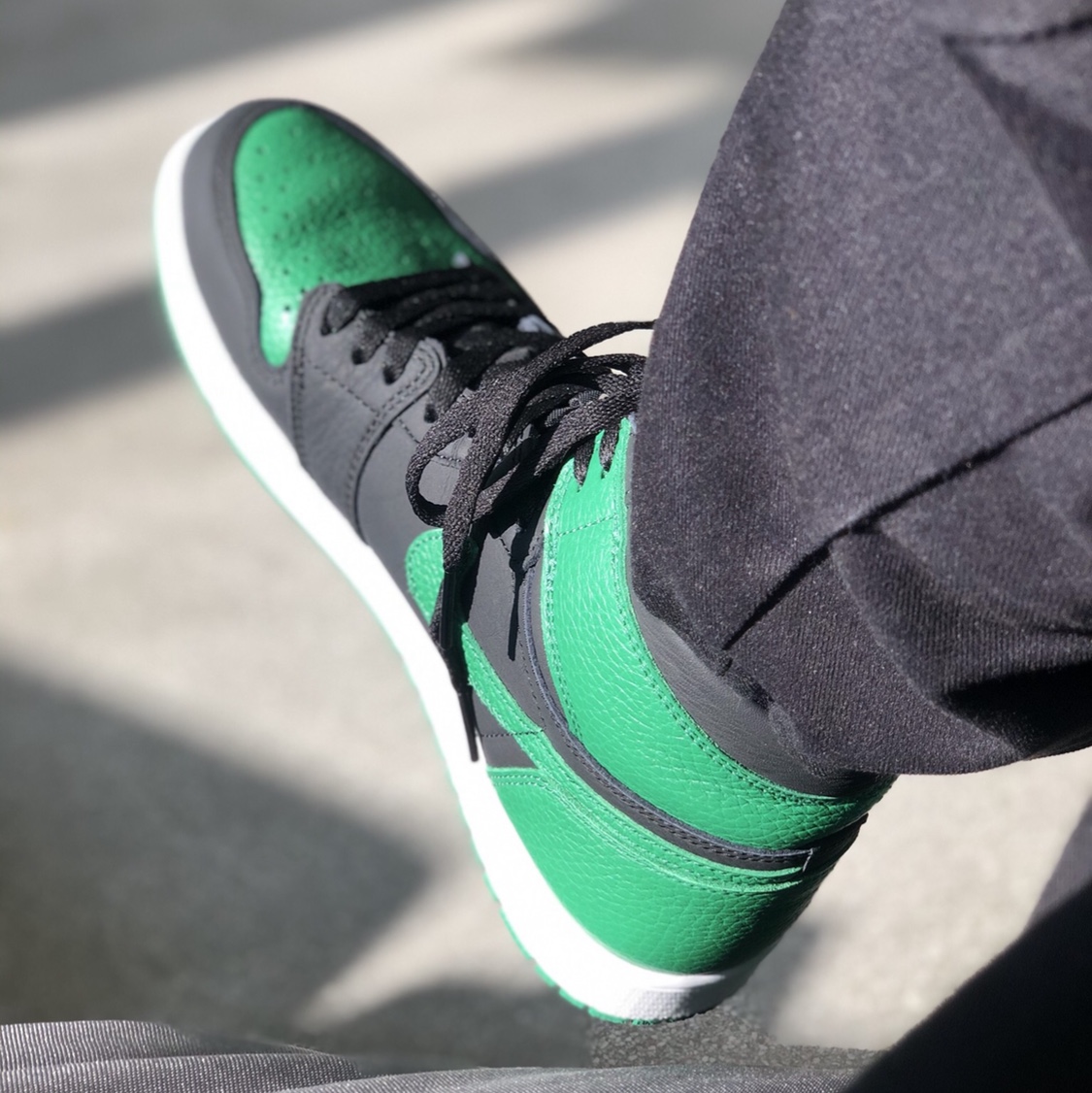 Jordan 1 Retro High OG Pine Green Black 착용 스타일