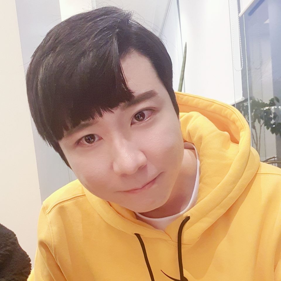 KREAM 프로필 이미지