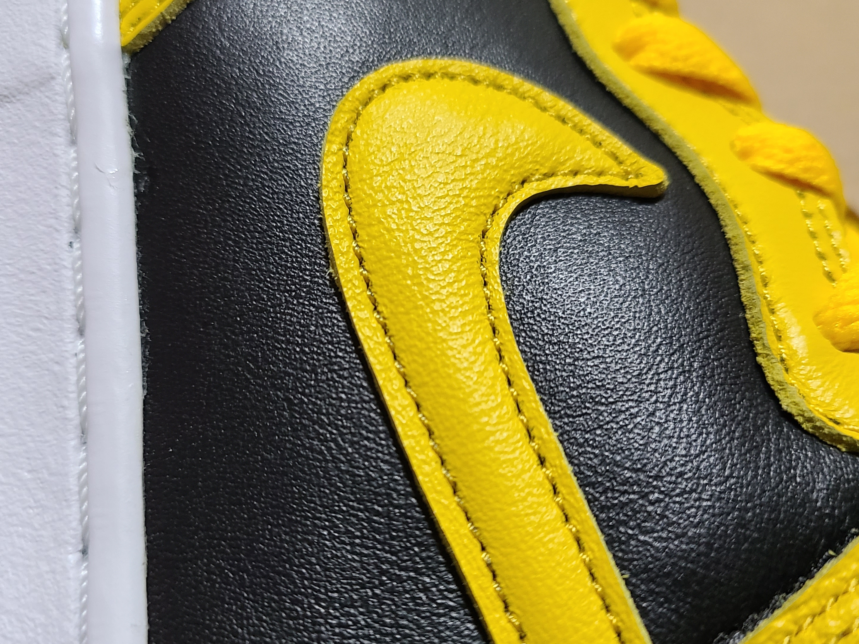 Nike Dunk High SP Varsity Maize 착용 스타일 - 4
