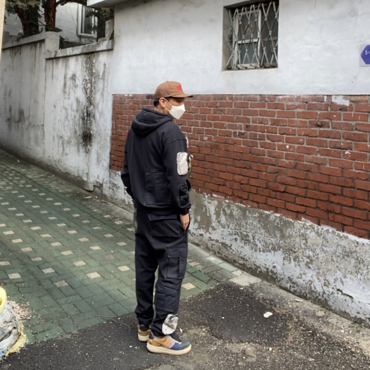 Nike x Travis Scott NRG AG Utility Hoodie Black, Nike x Travis Scott NRG AG Utility Sweatpants Black 착용 스타일 - 2