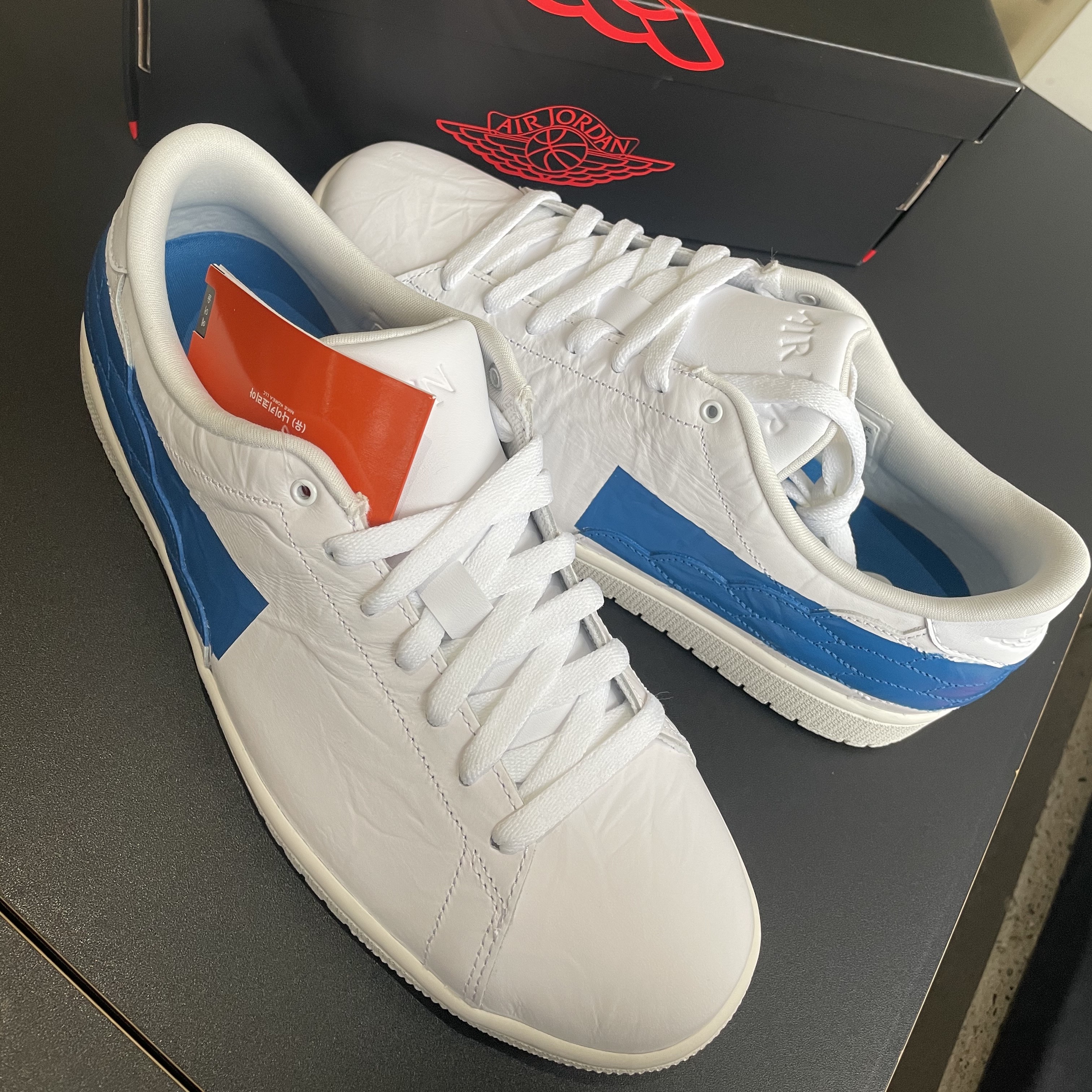 Jordan 1 Centre Court White Military Blue 착용 스타일