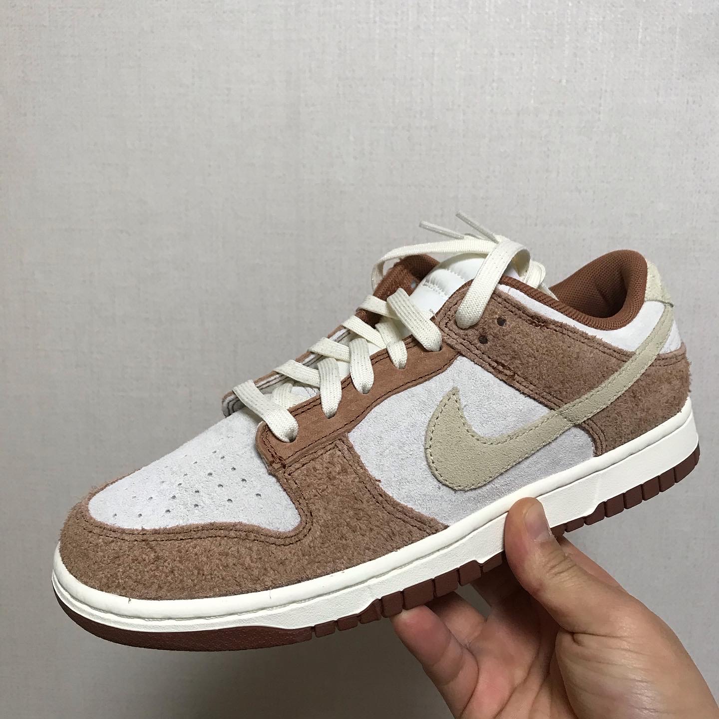 Nike Dunk Low Pro Premium Medium Curry 착용 스타일 - 1