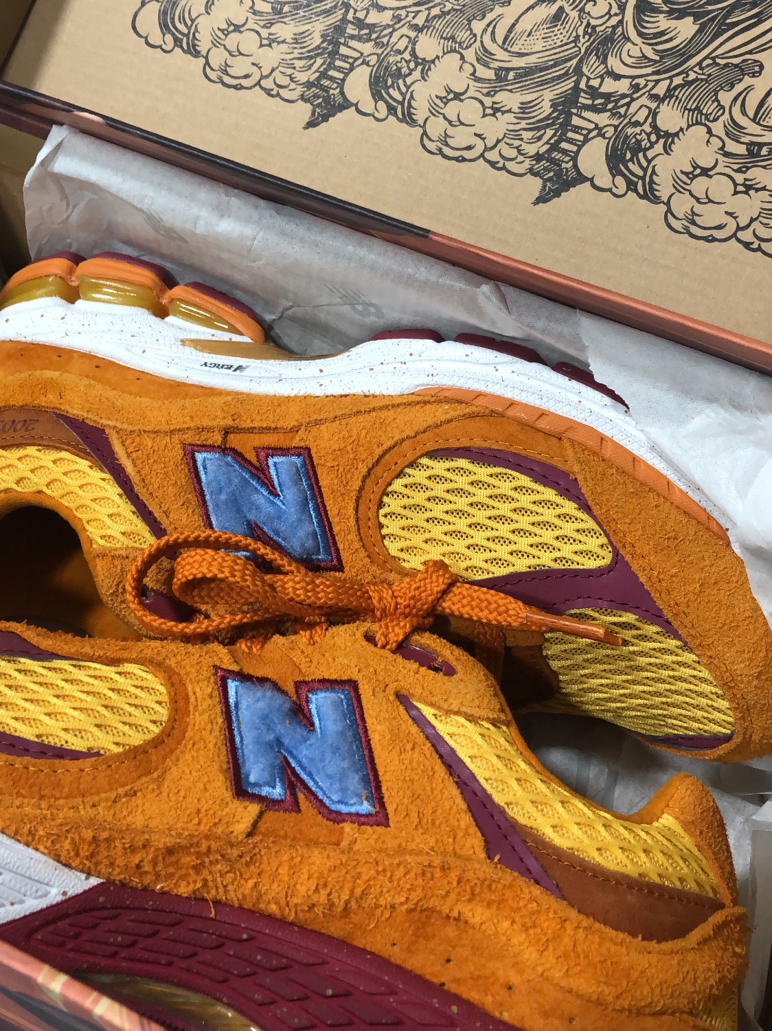New Balance x Salehe Bembury 2002R Peace Be the Journey 착용 스타일