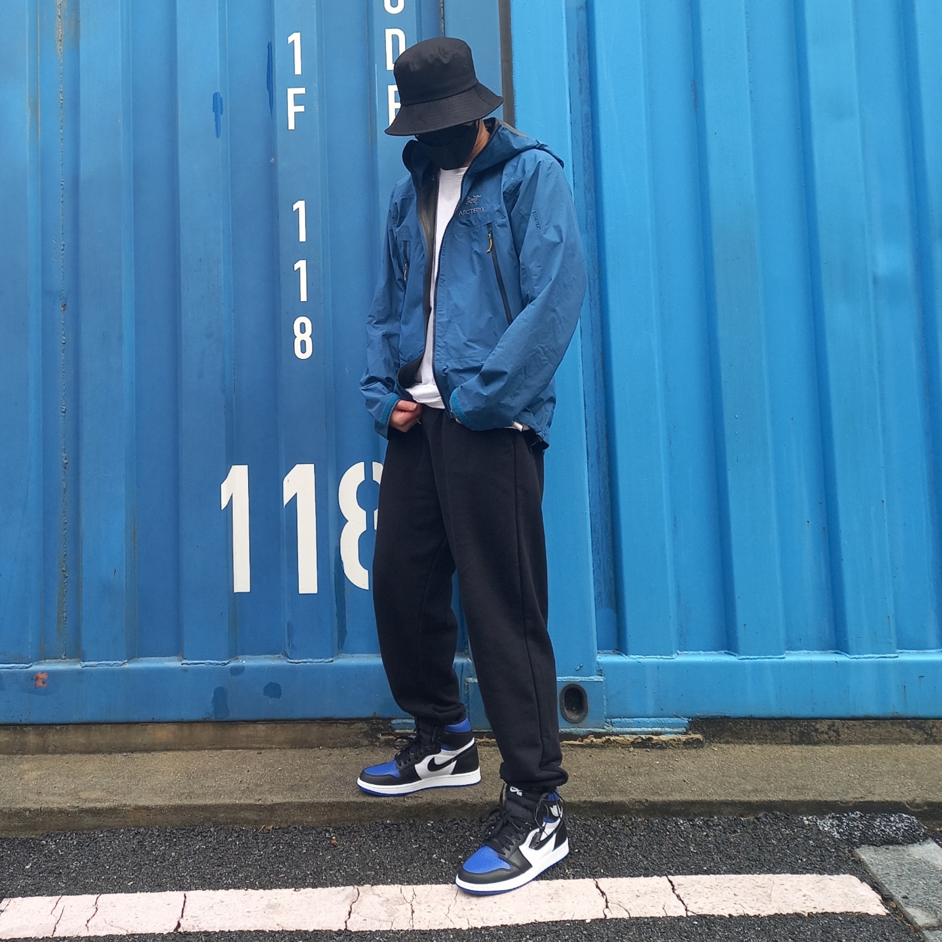 Jordan 1 Retro High OG Royal Toe 착용 스타일