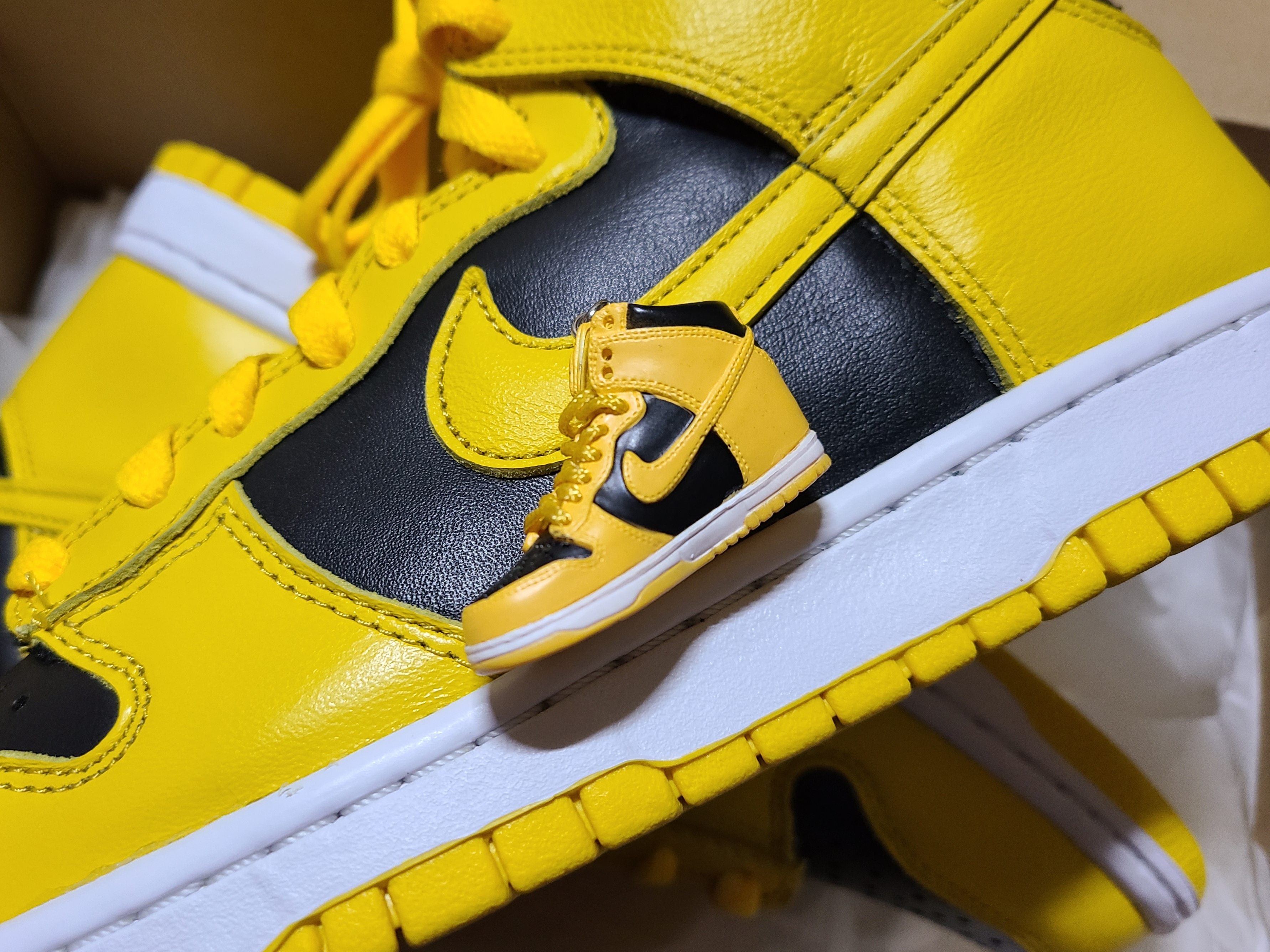 Nike Dunk High SP Varsity Maize 착용 스타일 - 3