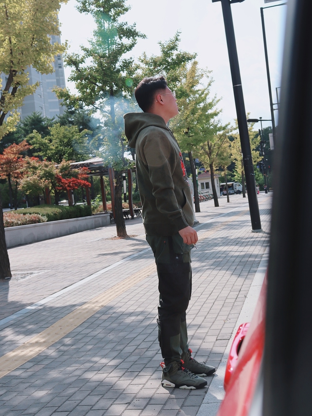 Jordan 6 x Travis Scott Retro Olive, Jordan x Travis Scott Washed Suede Hoodie Medium Olive 착용 스타일