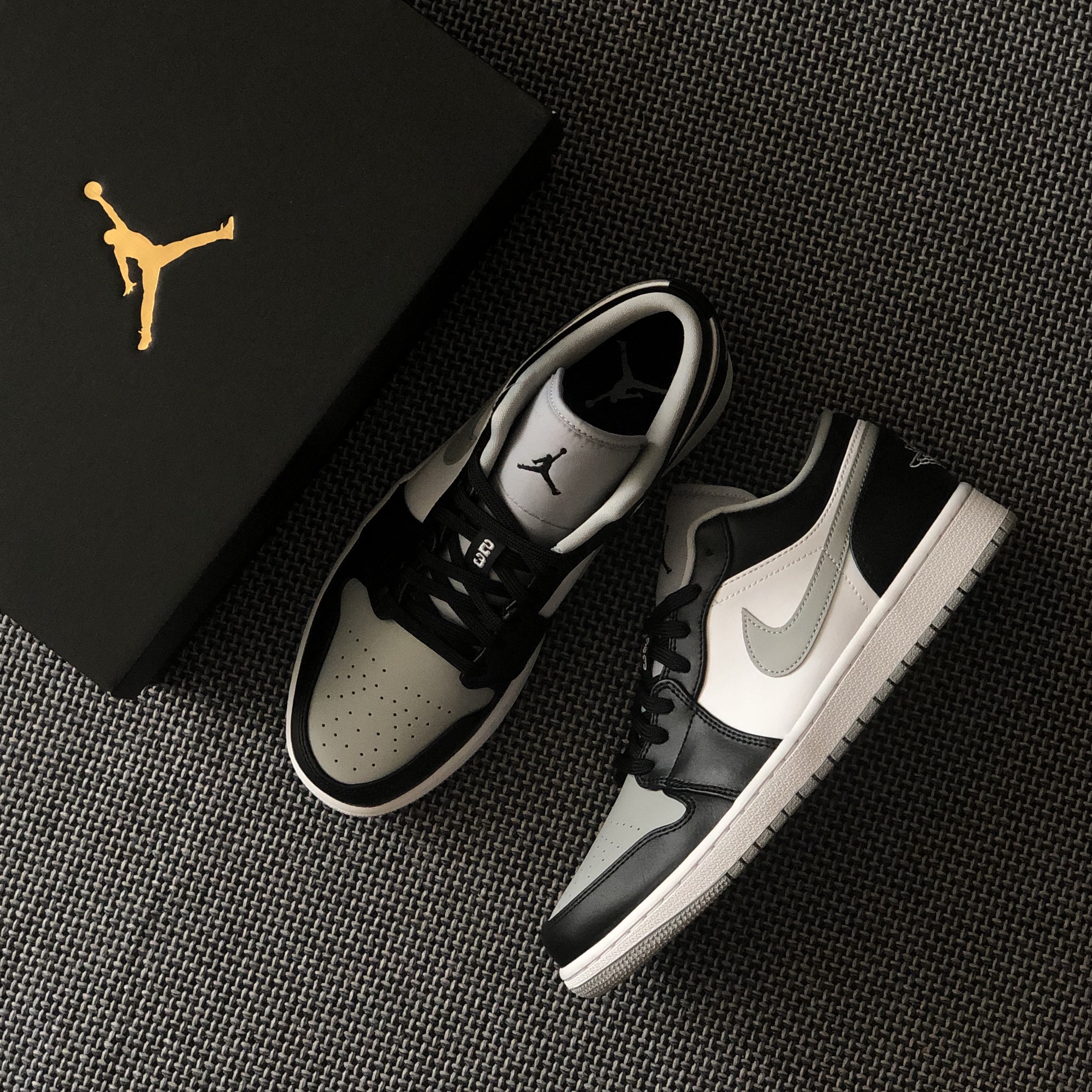 Jordan 1 Low Black Light Smoke Grey 착용 스타일 - 2