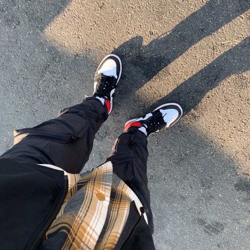 Jordan 1 Retro High OG Black Toe 2016 착용 스타일