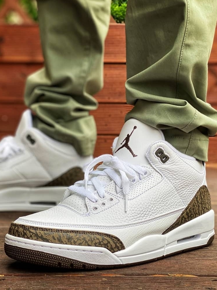 Jordan 3 Retro Mocha 2018 착용 스타일 - 2