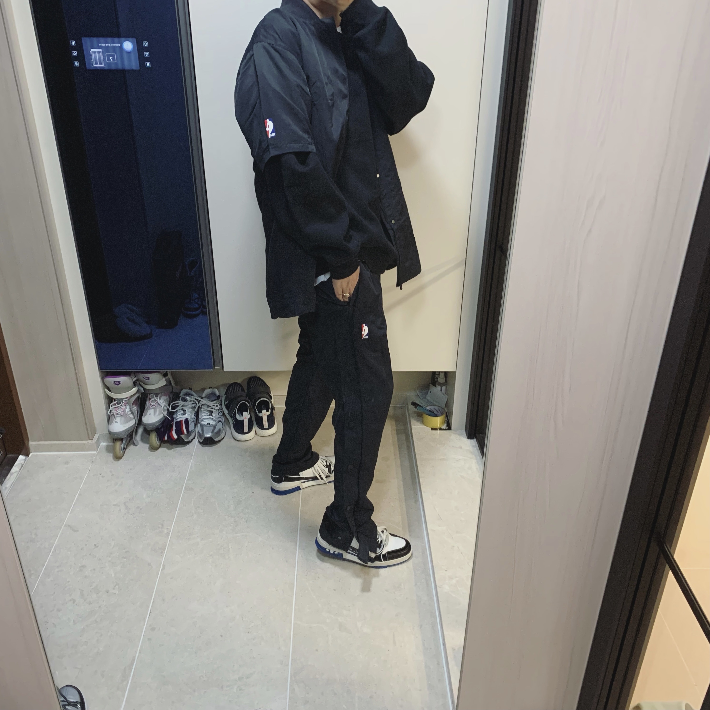 Nike x Fear of God Warm Up Top Off Noir, Nike x Fear of God Warm Up Pants Off Noir 착용 스타일 - 1