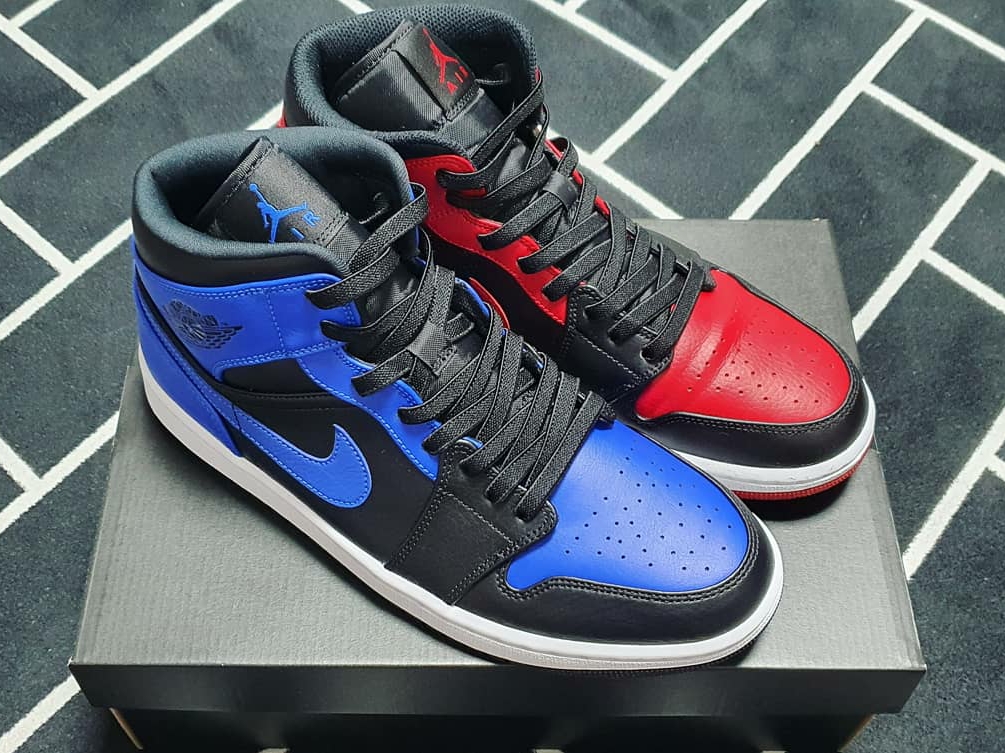 Jordan 1 Mid Black Hyper Royal, Jordan 1 Mid Bred Banned 2020 착용 스타일