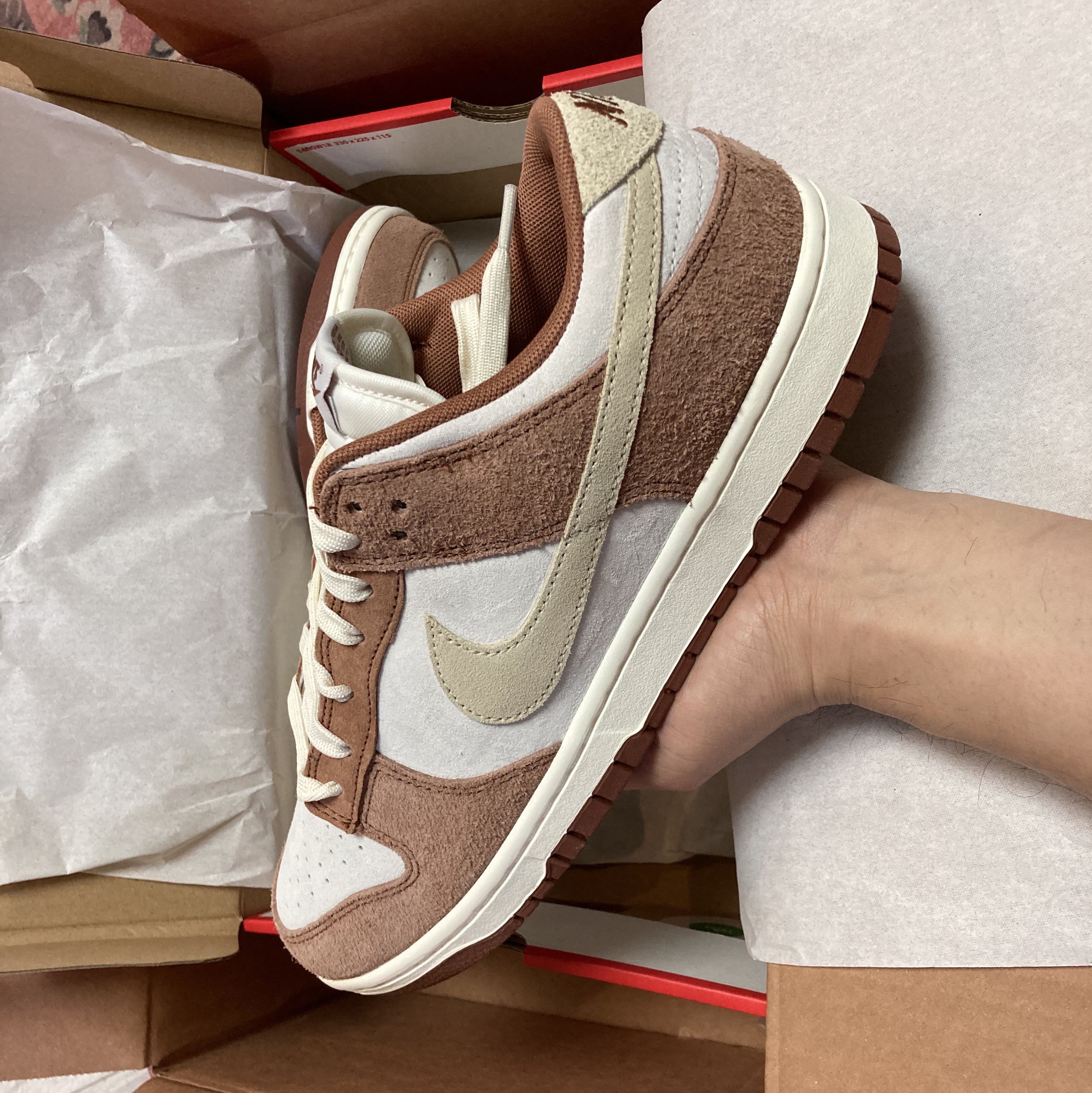 Nike Dunk Low Pro Premium Medium Curry 착용 스타일 - 4