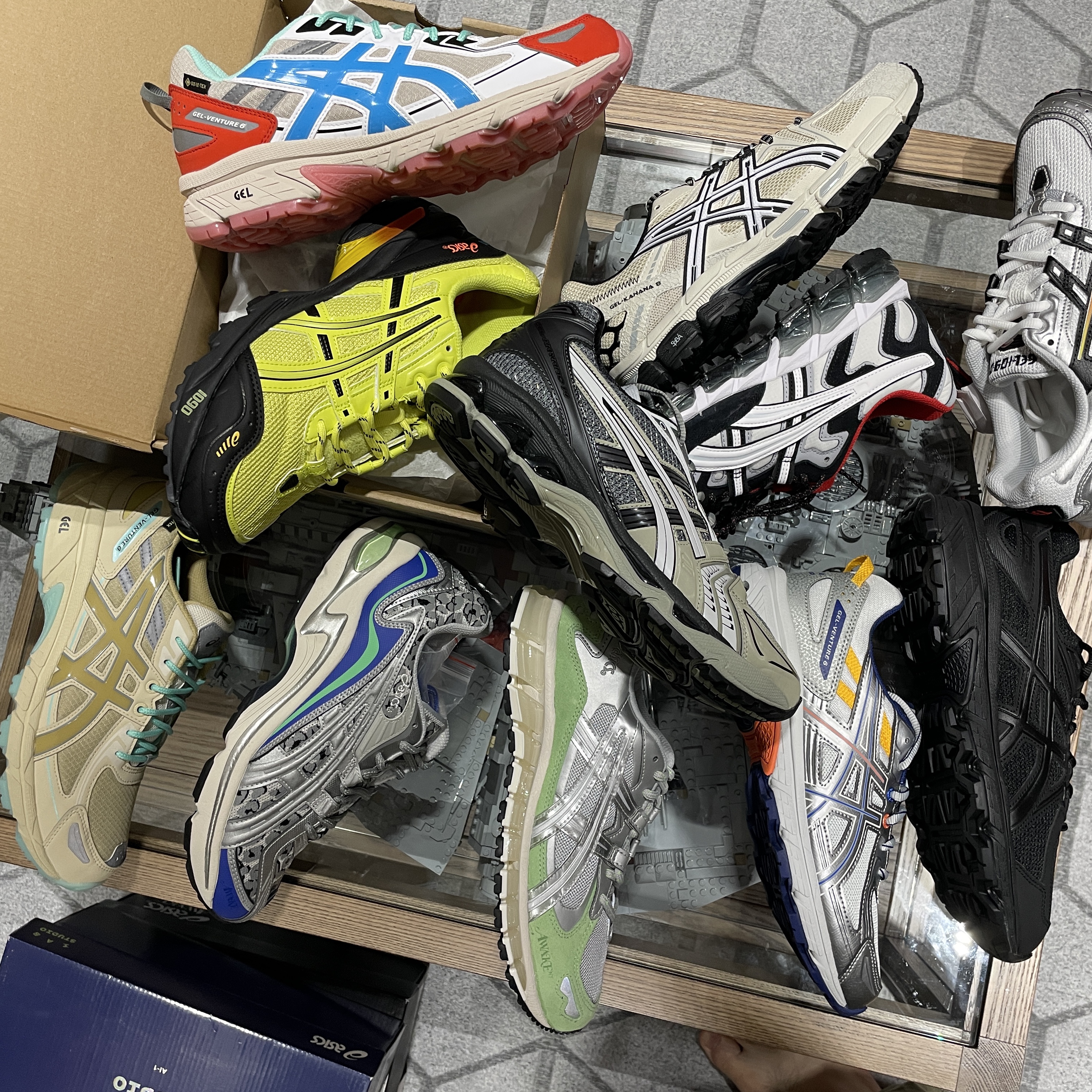 Asics UB1-S Gel-Kayano 14 Piedmont Grey, Asics x IAB Studio Gel-Venture 6 착용 스타일