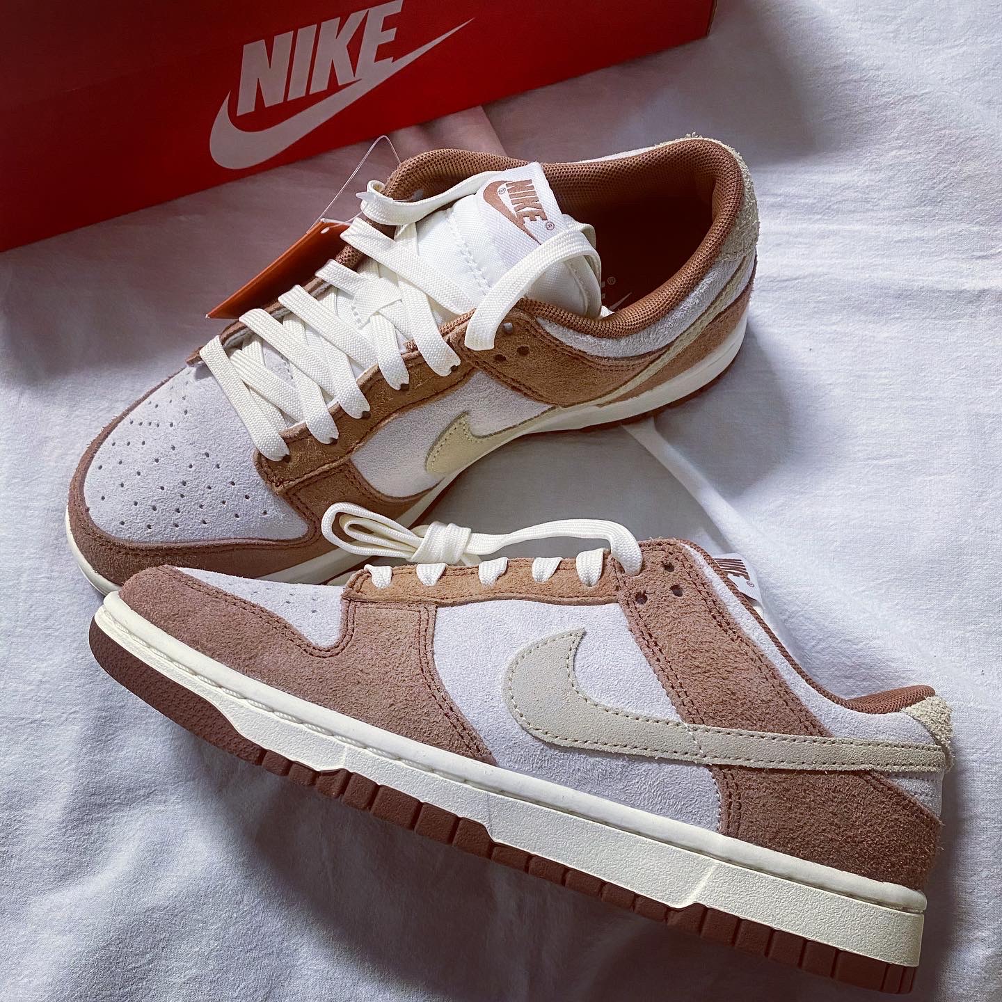 Nike Dunk Low Pro Premium Medium Curry 착용 스타일 - 2
