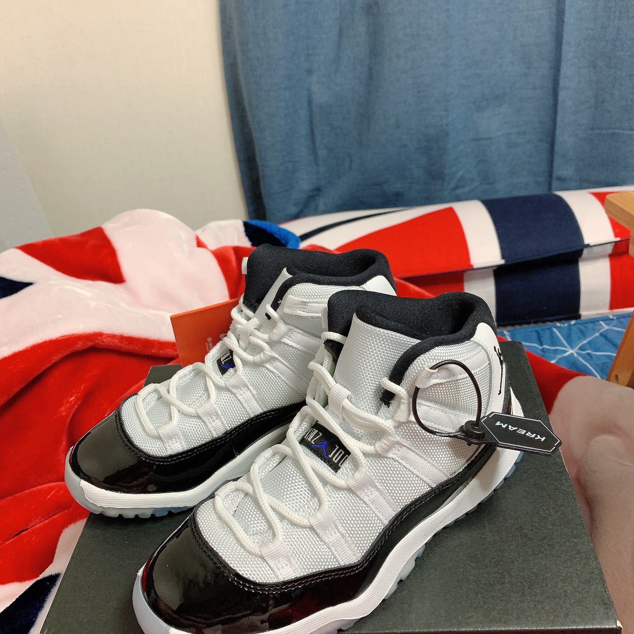 (PS) Jordan 11 Retro Concord 2018 착용 스타일 - 2