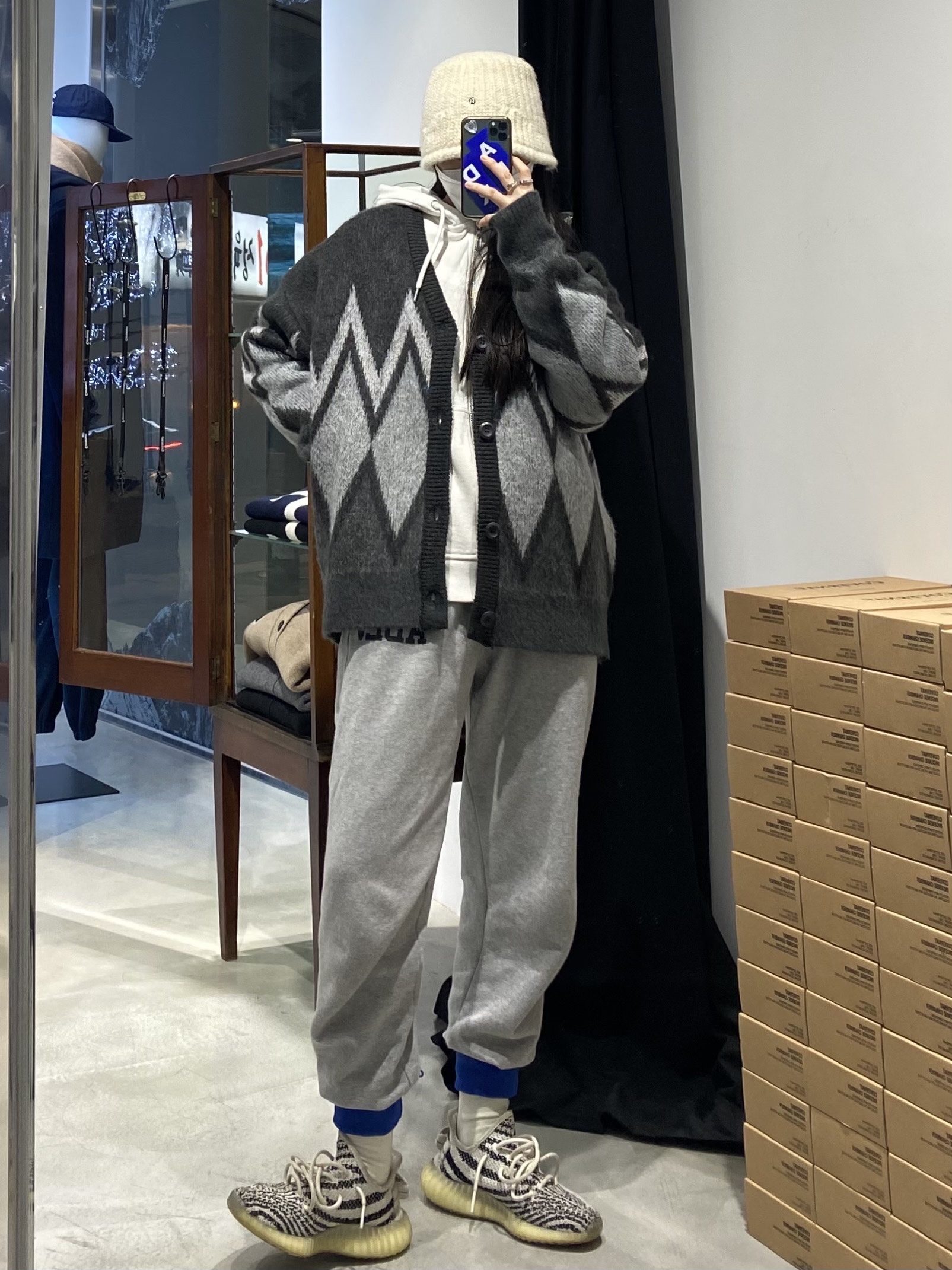 Adidas Yeezy Boost 350 V2 Zebra 2017/2019/2020 착용 스타일 - 1