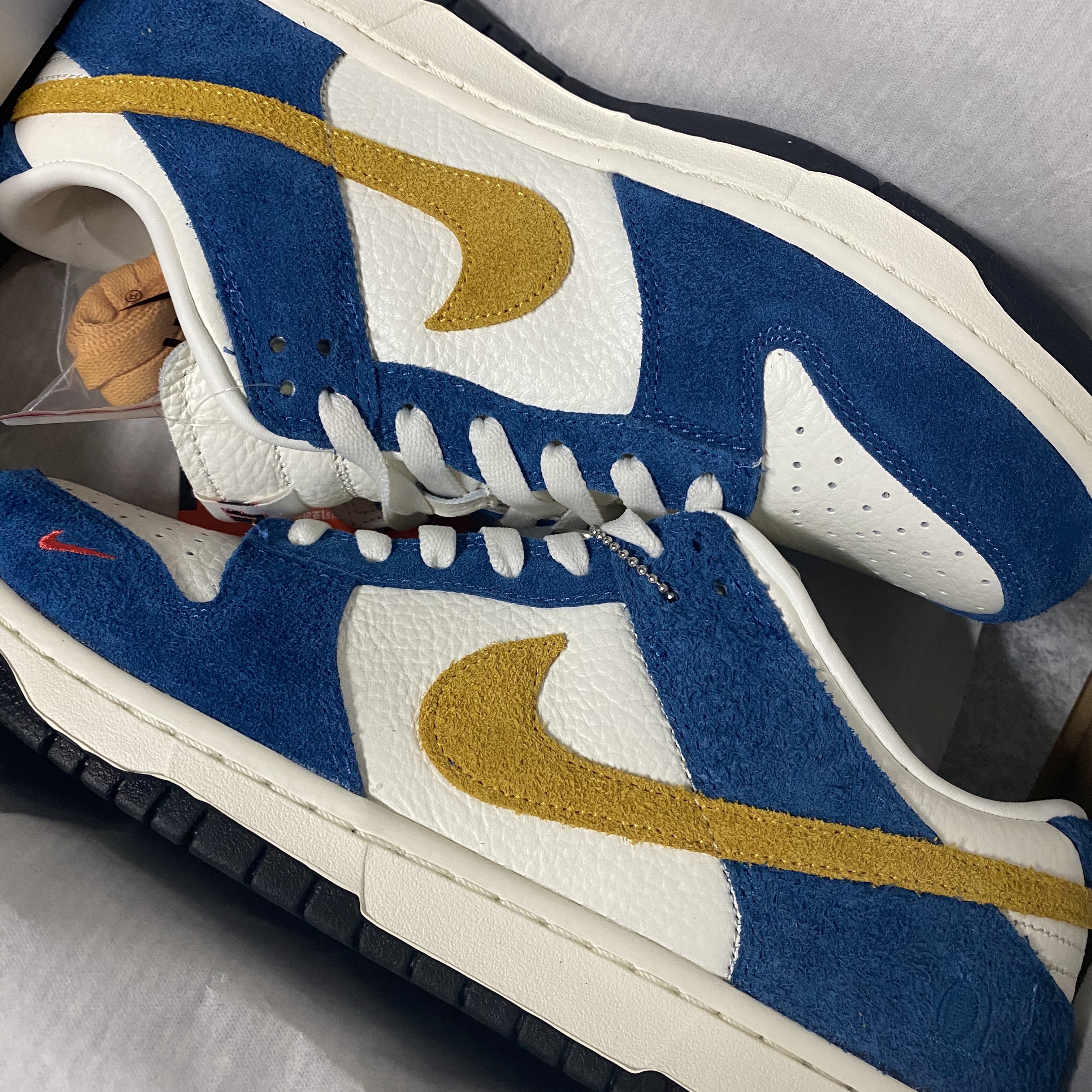 Nike x Kasina Dunk Low 80's Bus 착용 스타일