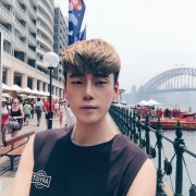 KREAM 프로필 이미지