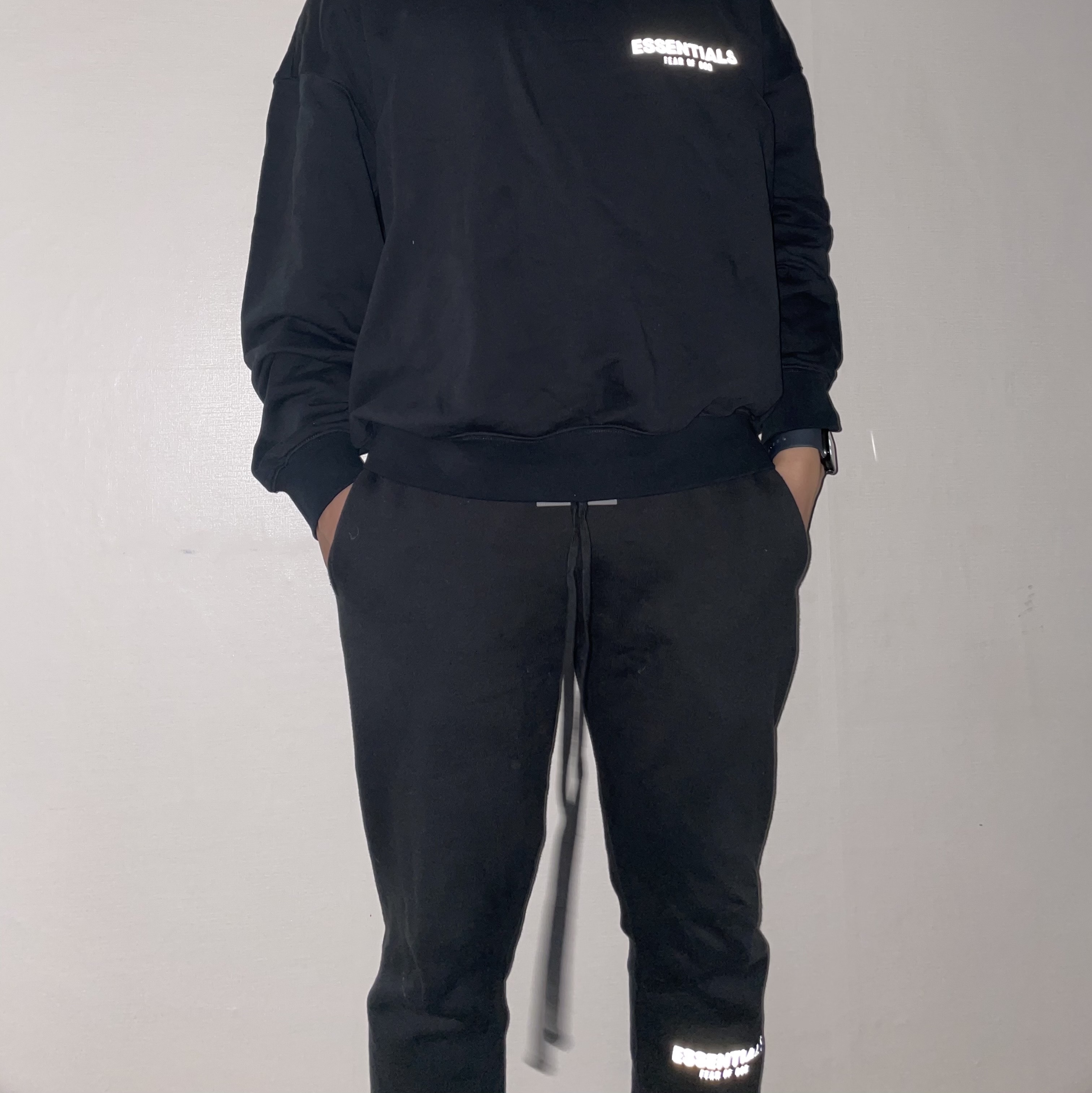 Essentials Long Sleeve Boxy Polo Black - 20FW, Essentials Sweatpants Dark Slate/Black 2020 착용 스타일