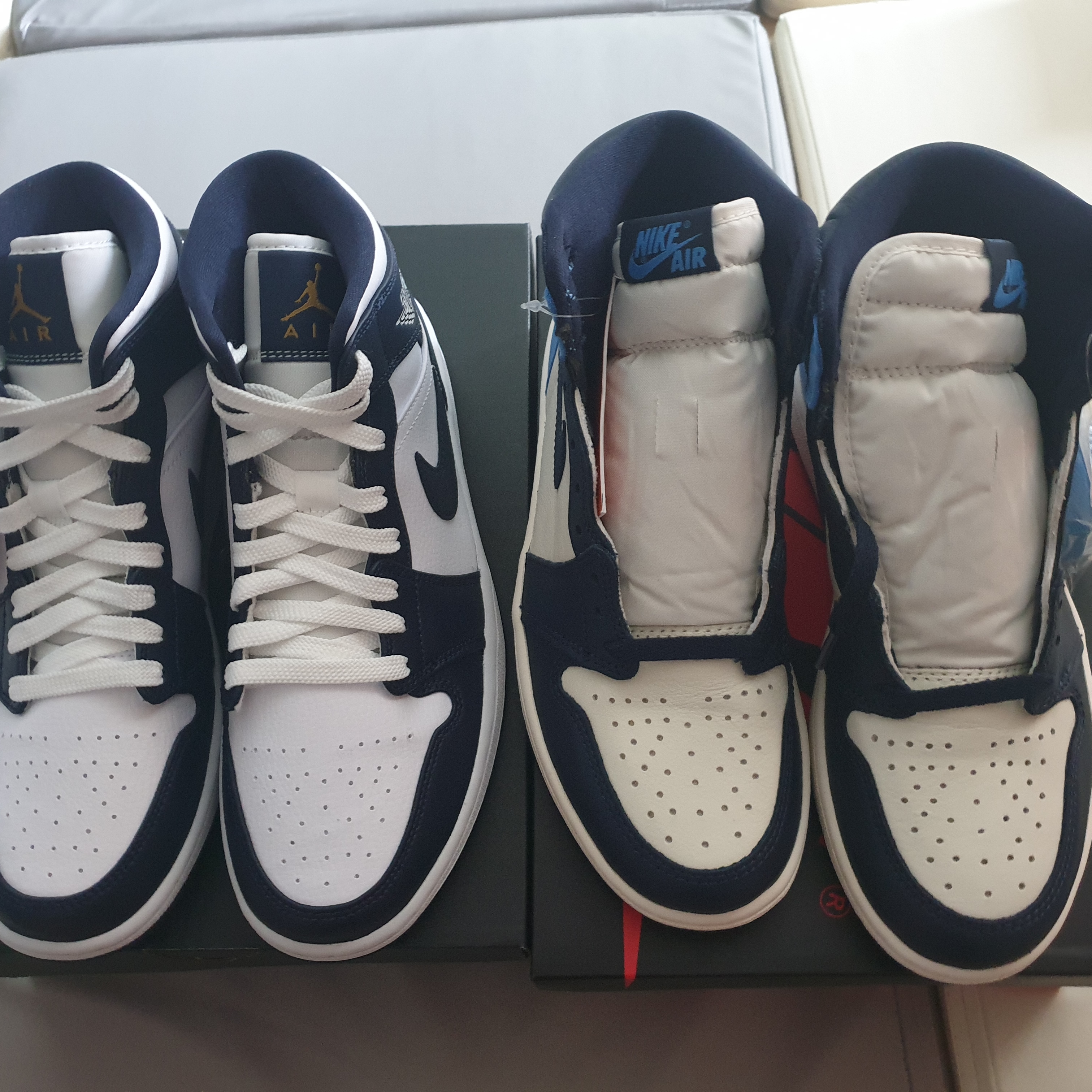 Jordan 1 Retro High Obsidian UNC, Jordan 1 Mid White Metallic Gold Obsidian 착용 스타일