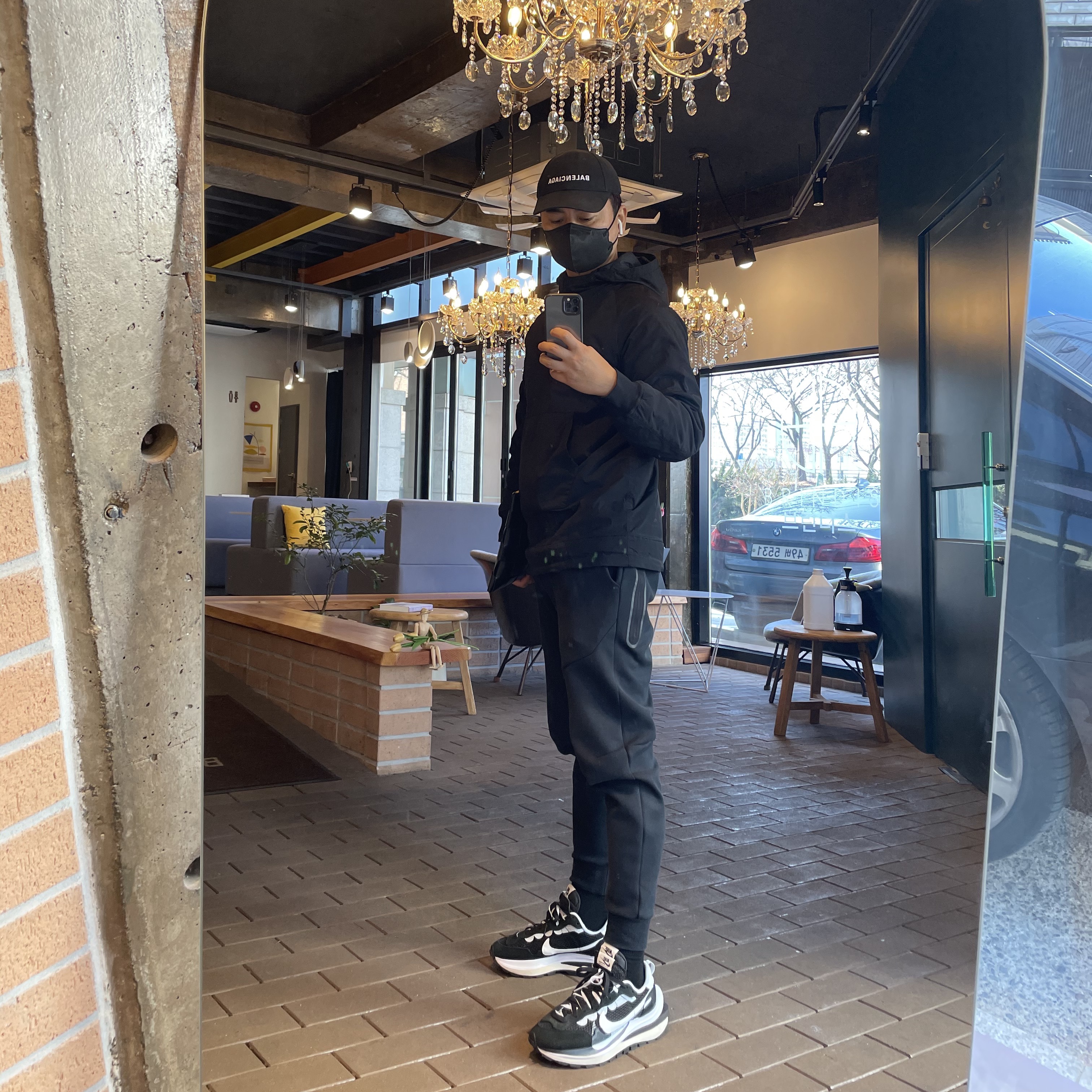 Nike x Sacai VaporWaffle Black White 착용 스타일