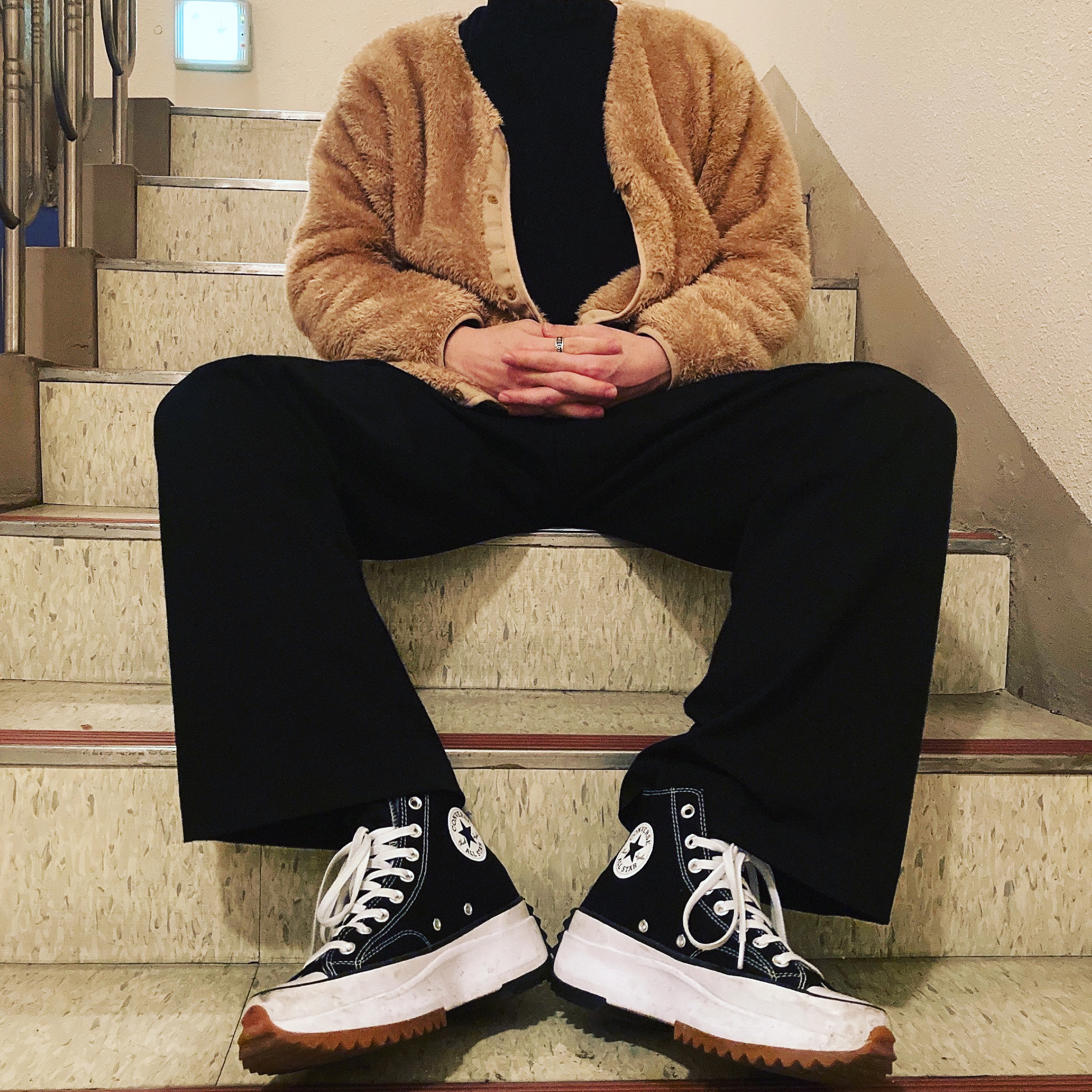 Converse Run Star Hike Hi Black White Gum 착용 스타일