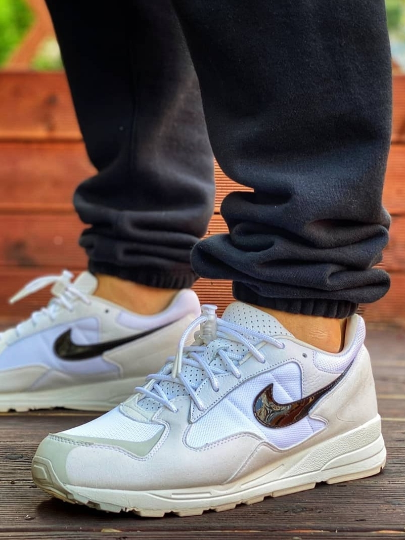 Nike x Fear of God Air Skylon 2 White 착용 스타일 - 2