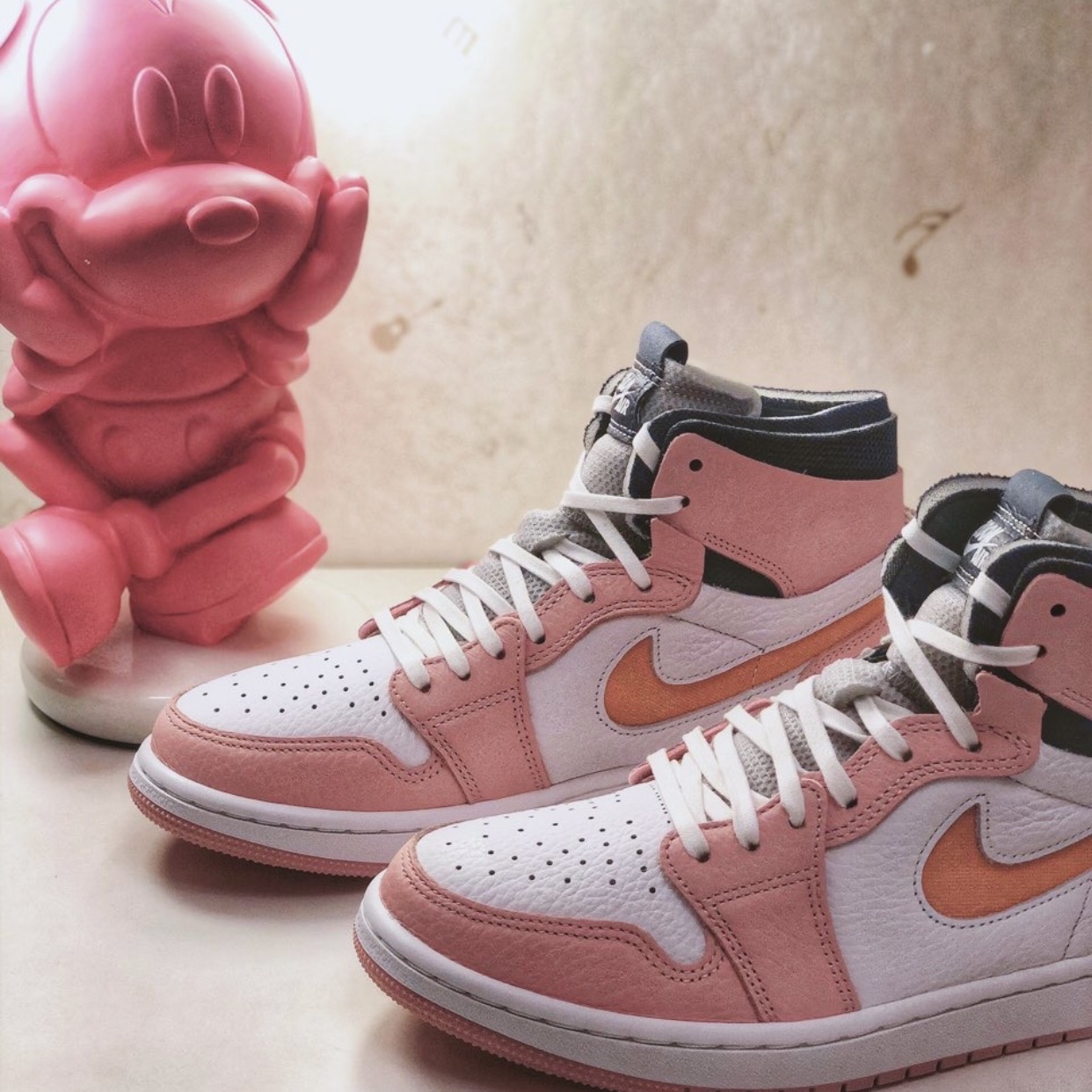 (W) Jordan 1 Zoom Air CMFT Pink Glaze 착용 스타일 - 1