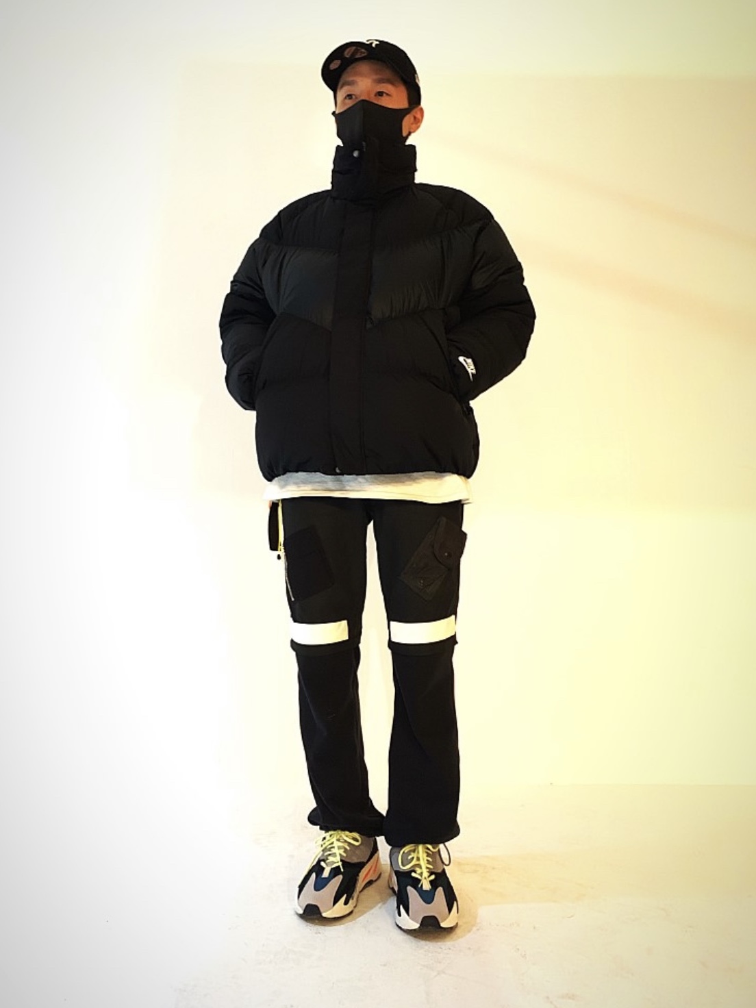 Adidas Yeezy Boost 700 Wave Runner Solid Grey 2017/2019 착용 스타일