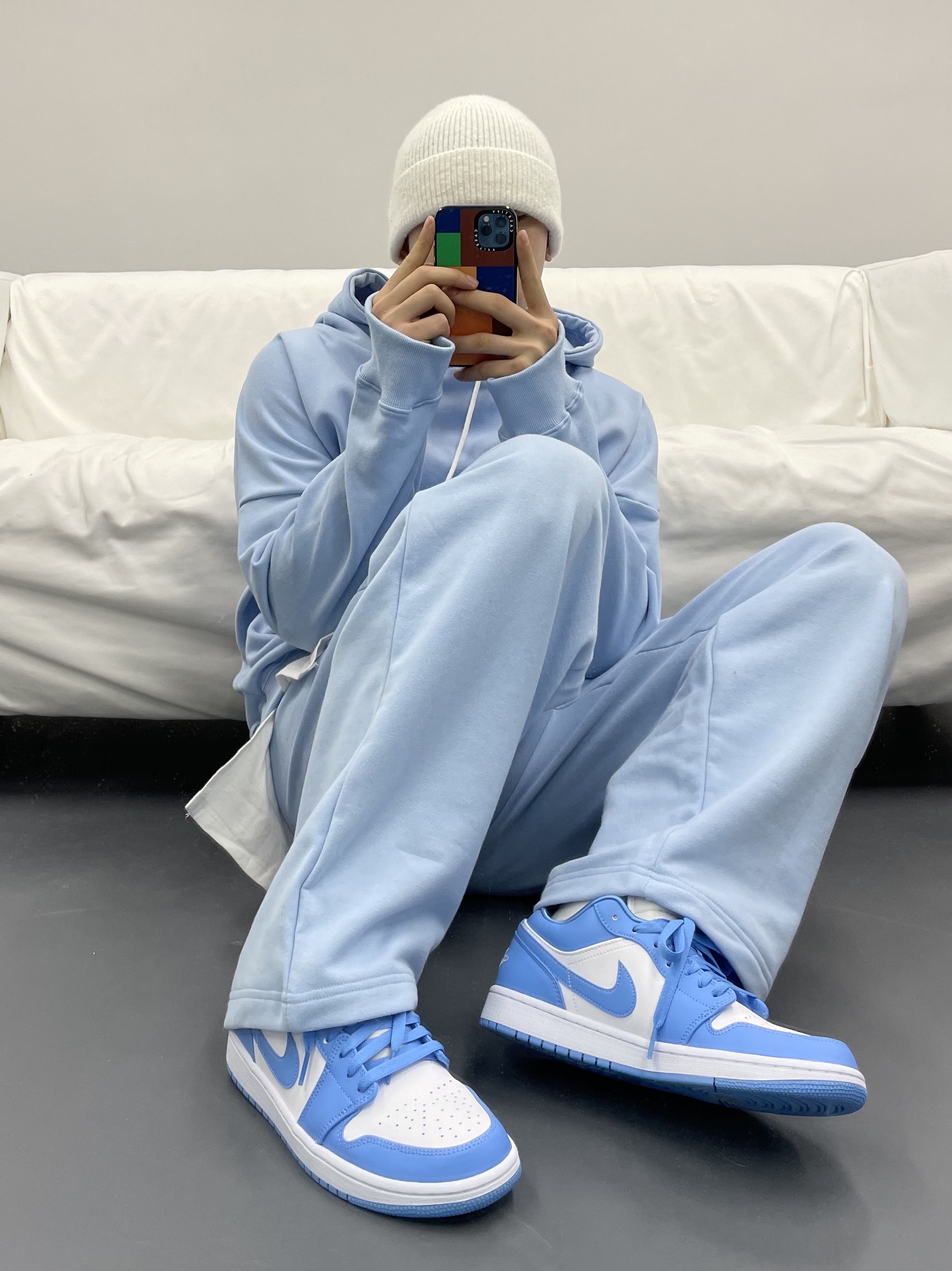 (W) Jordan 1 Low UNC University Blue 착용 스타일 - 1