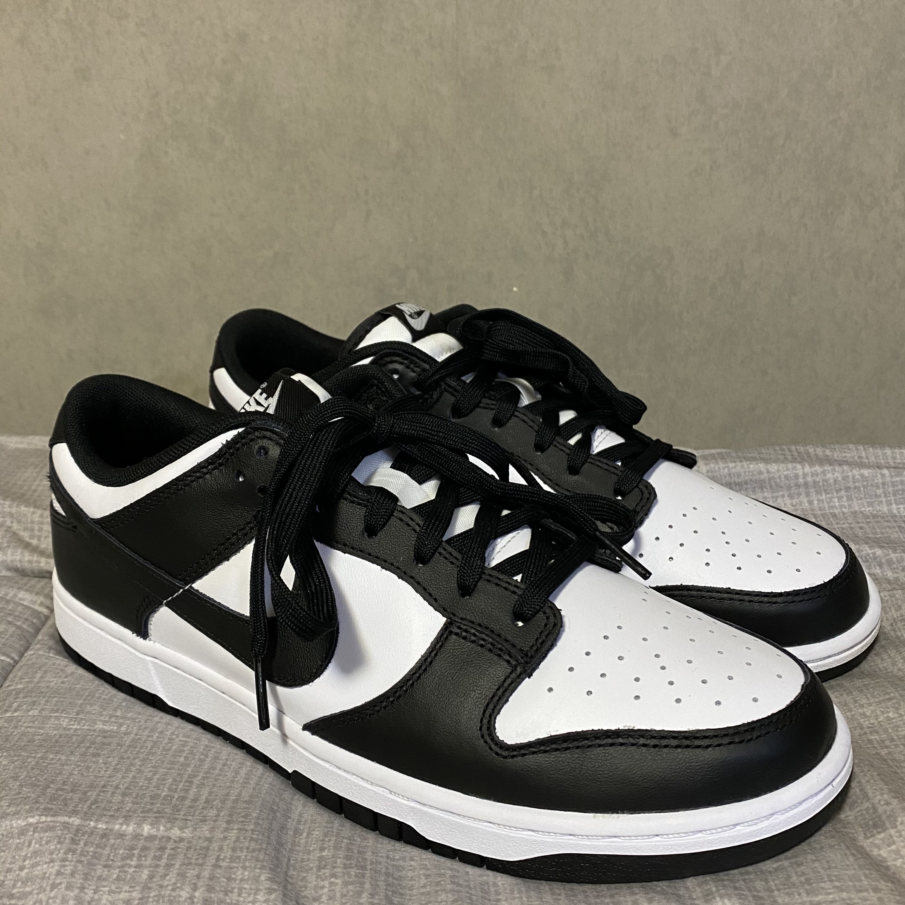 Nike Dunk Low Retro Black 착용 스타일 - 2