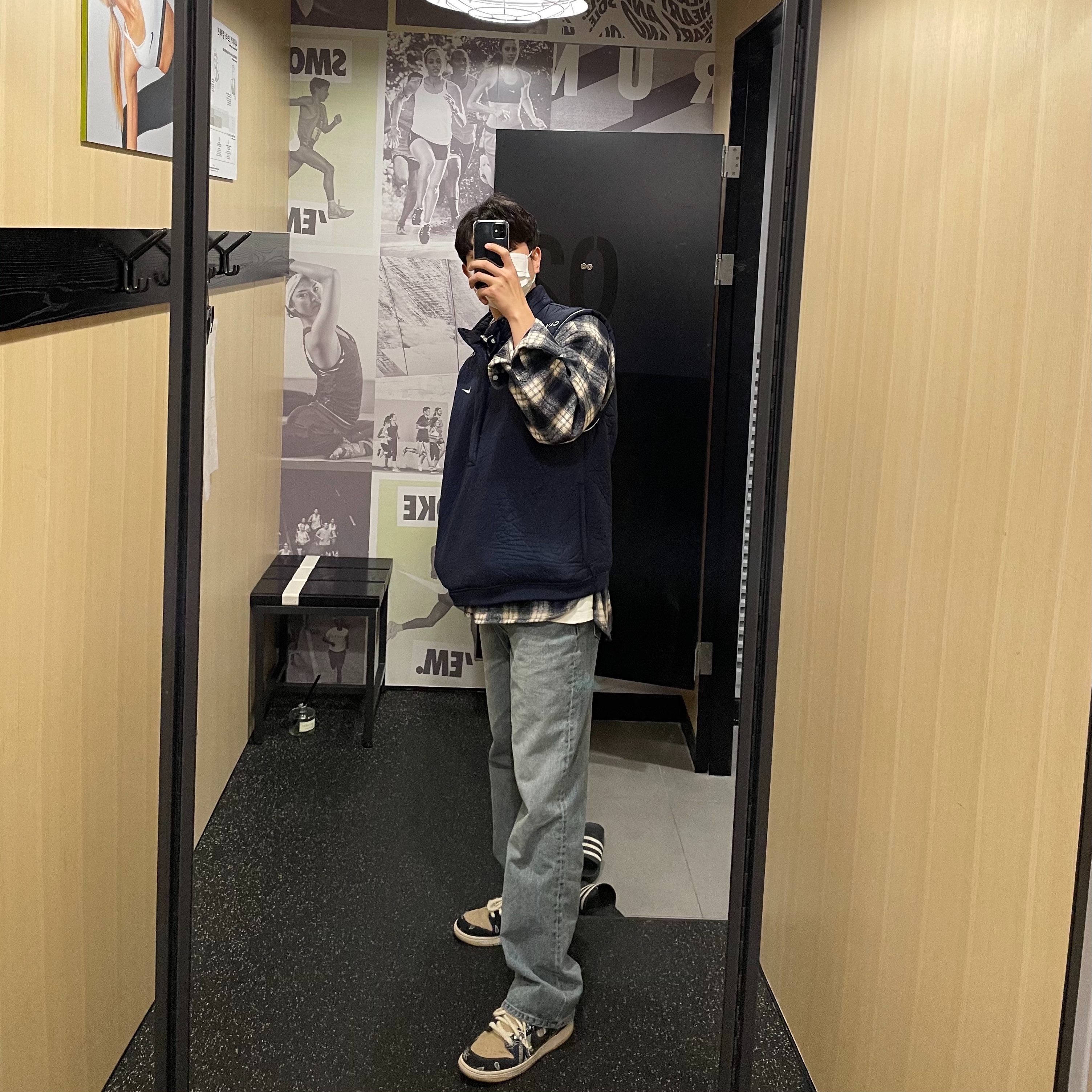 Nike x Cav Empt Vest Navy, Nike x Travis Scott SB Dunk Low 착용 스타일
