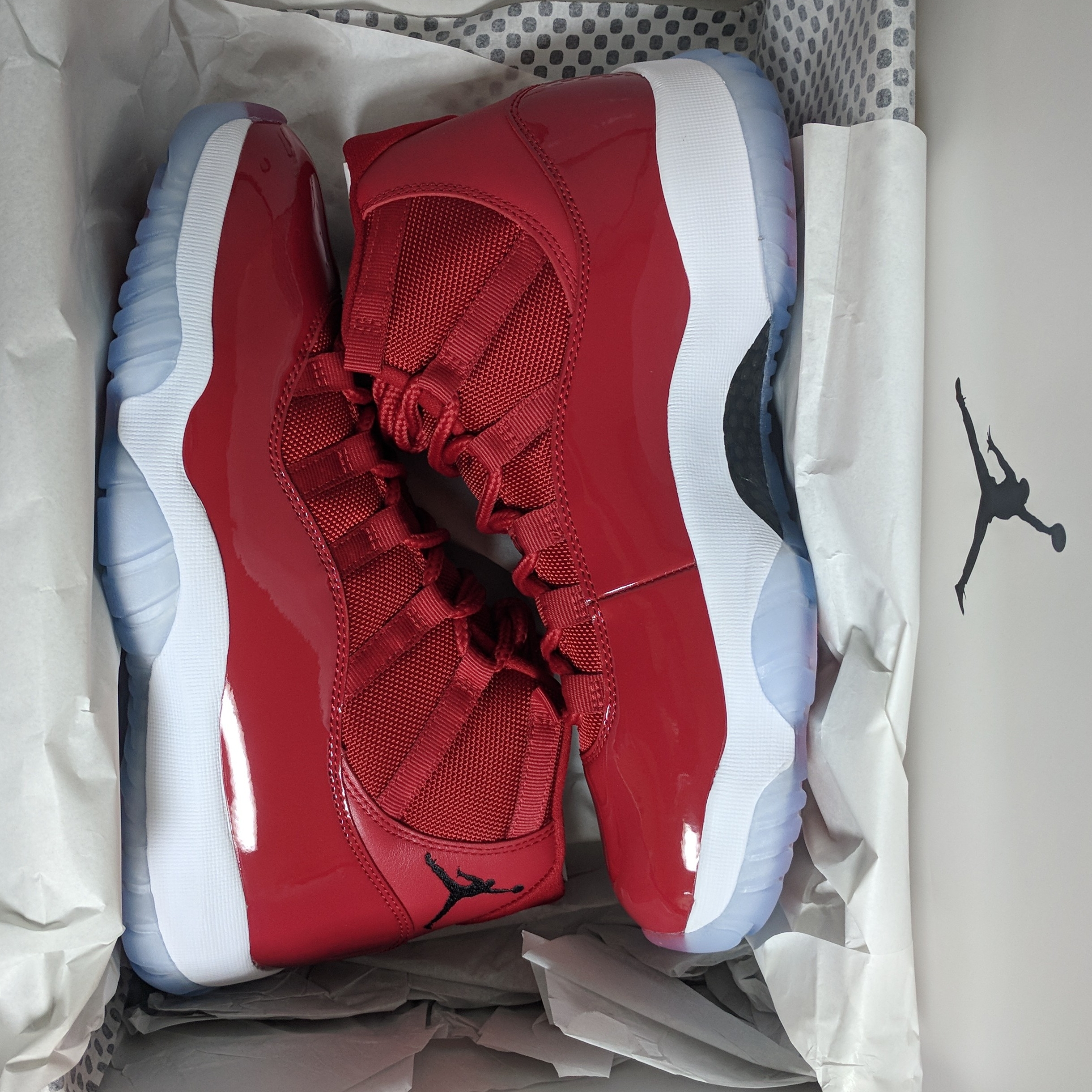 Jordan 11 Retro Win Like 96 Gym Red 착용 스타일