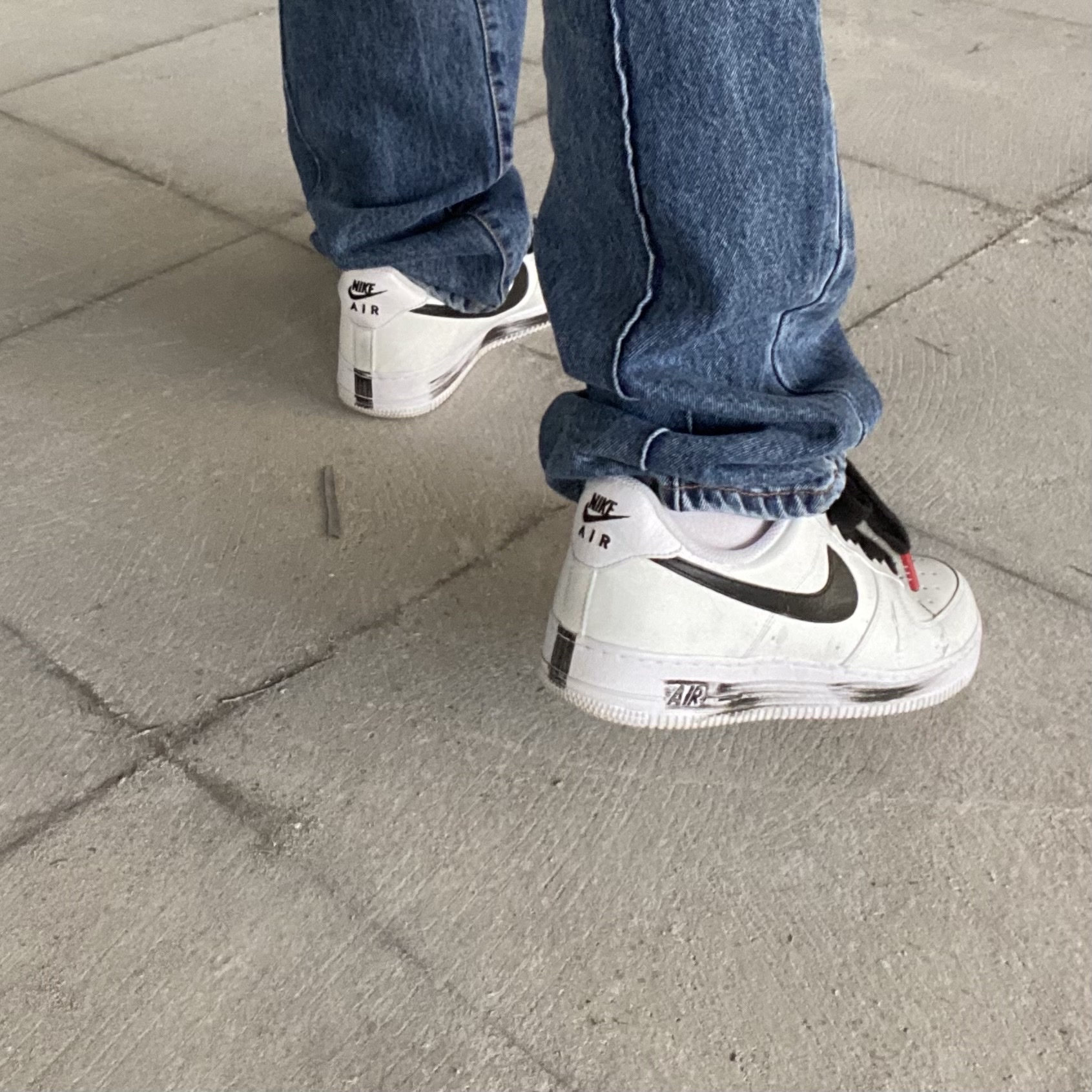 Nike x Peaceminusone Air Force 1 Low Para-Noise 2.0 착용 스타일 - 2