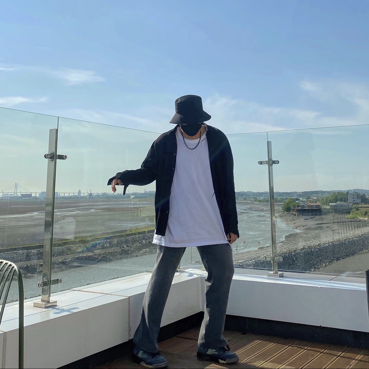Jordan 5 x Off-White Retro SP Black Muslin 착용 스타일