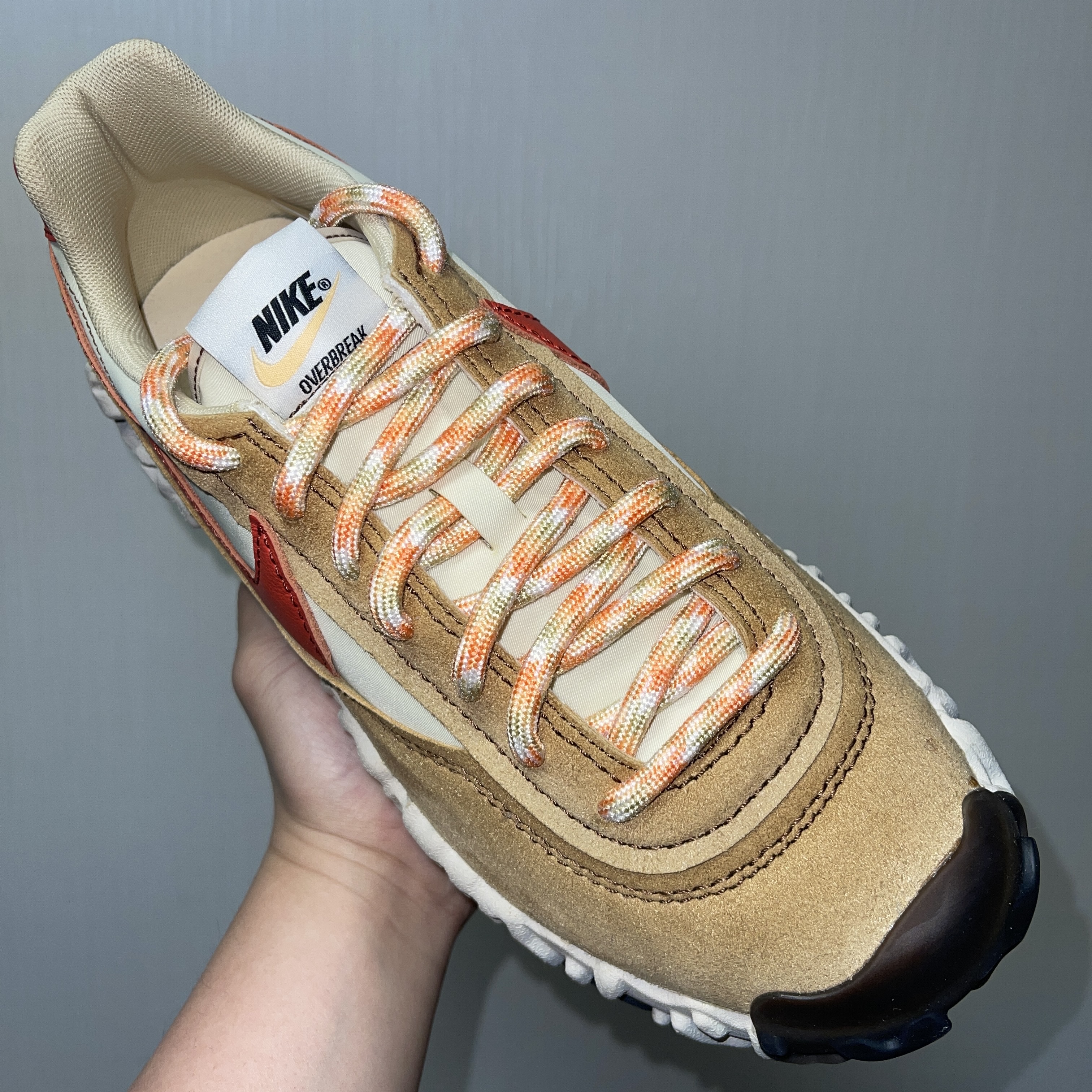 Nike Overbreak SP Fossil 착용 스타일 - 5