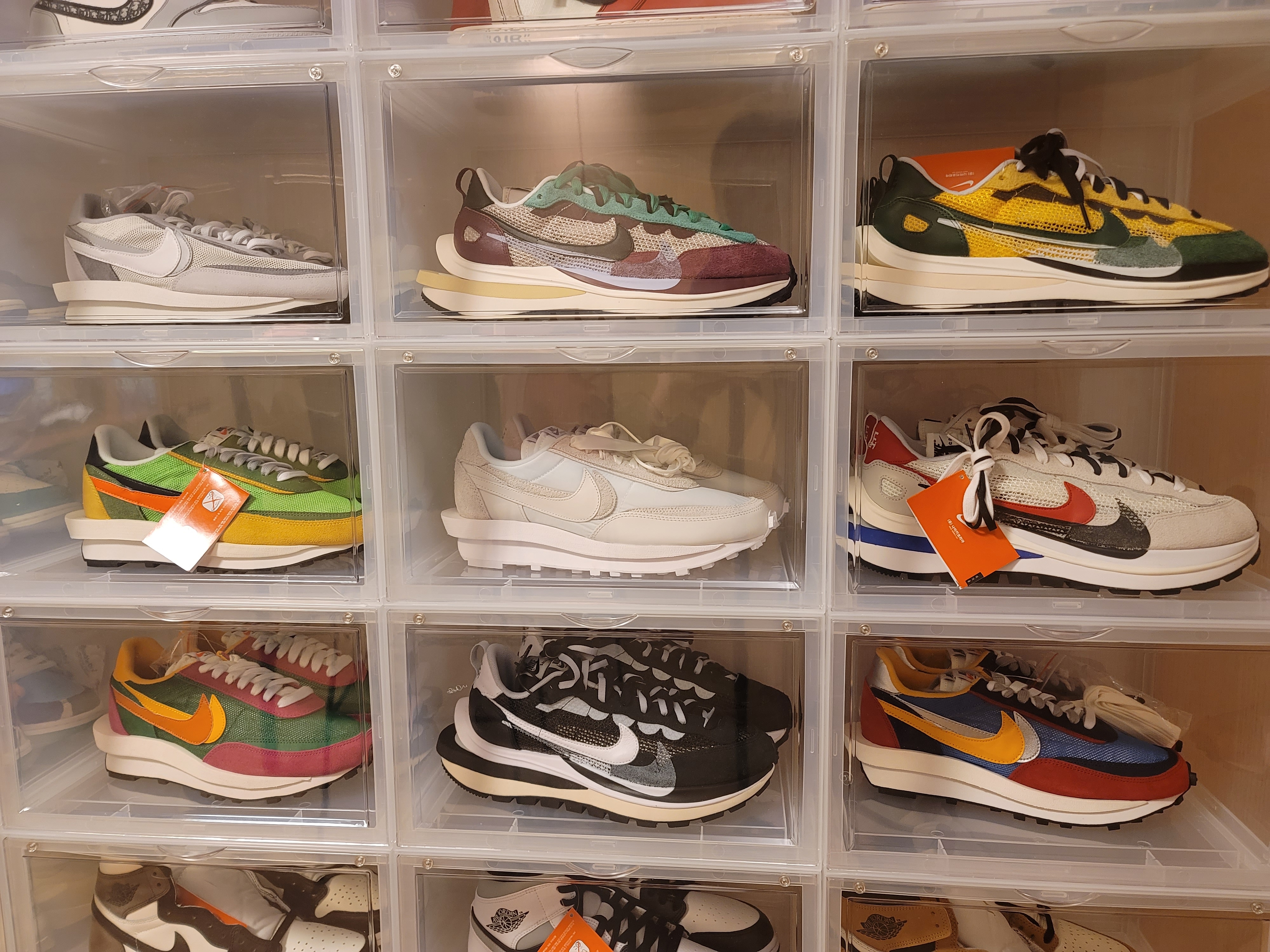 Nike x Sacai VaporWaffle Tour Yellow & Gorge Green Sail, Nike x Sacai VaporWaffle Black White 착용 스타일