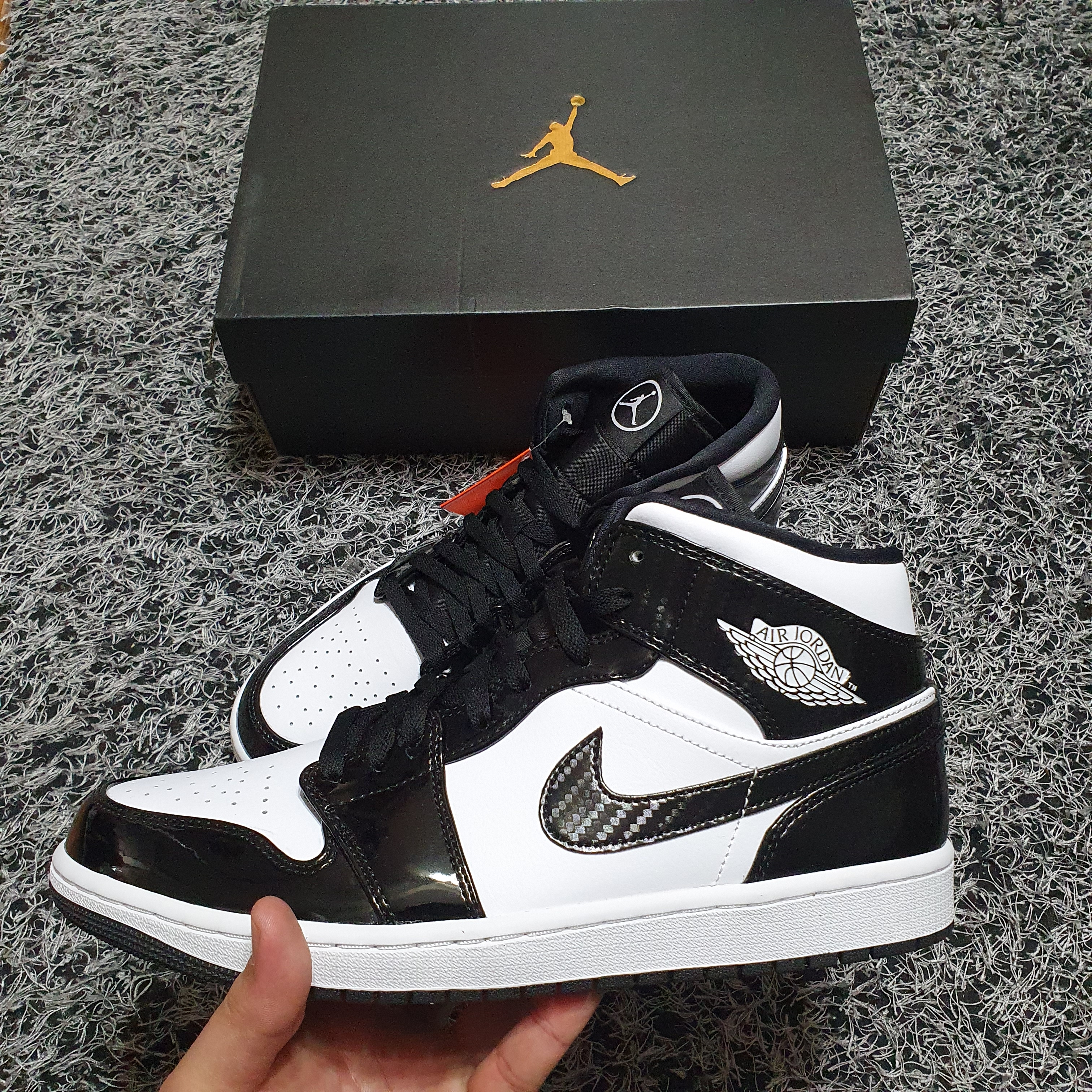 Jordan 1 Mid SE ASW Black 착용 스타일