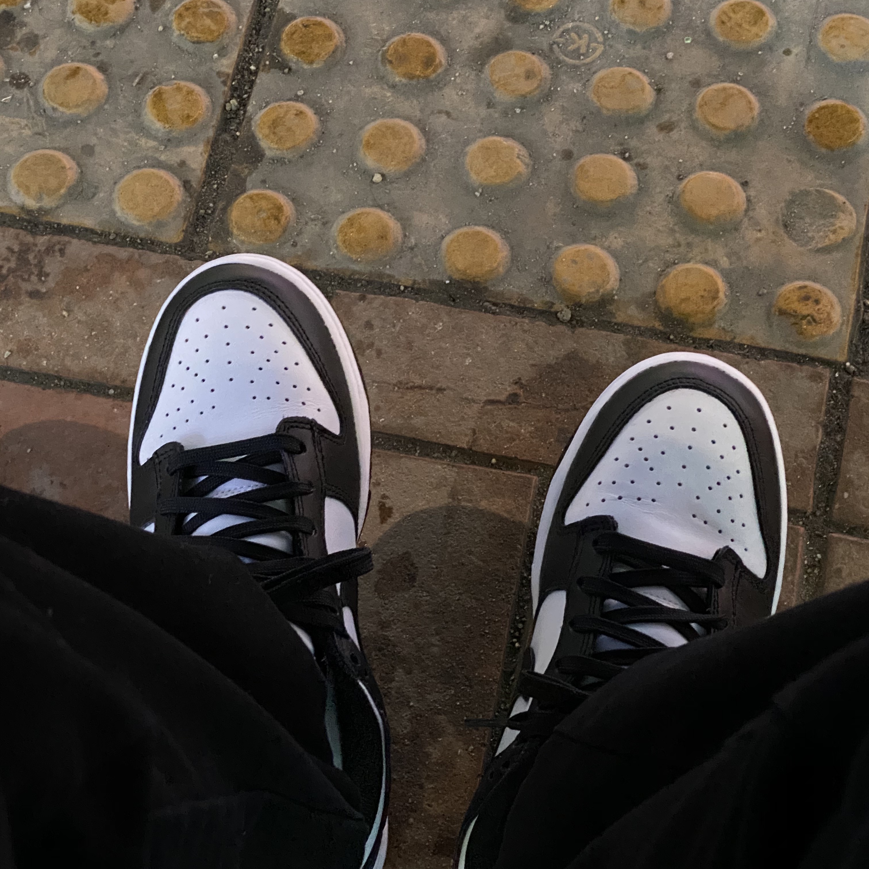 Nike Dunk Low Retro Black, (W) Nike Dunk Low Black 착용 스타일 - 1
